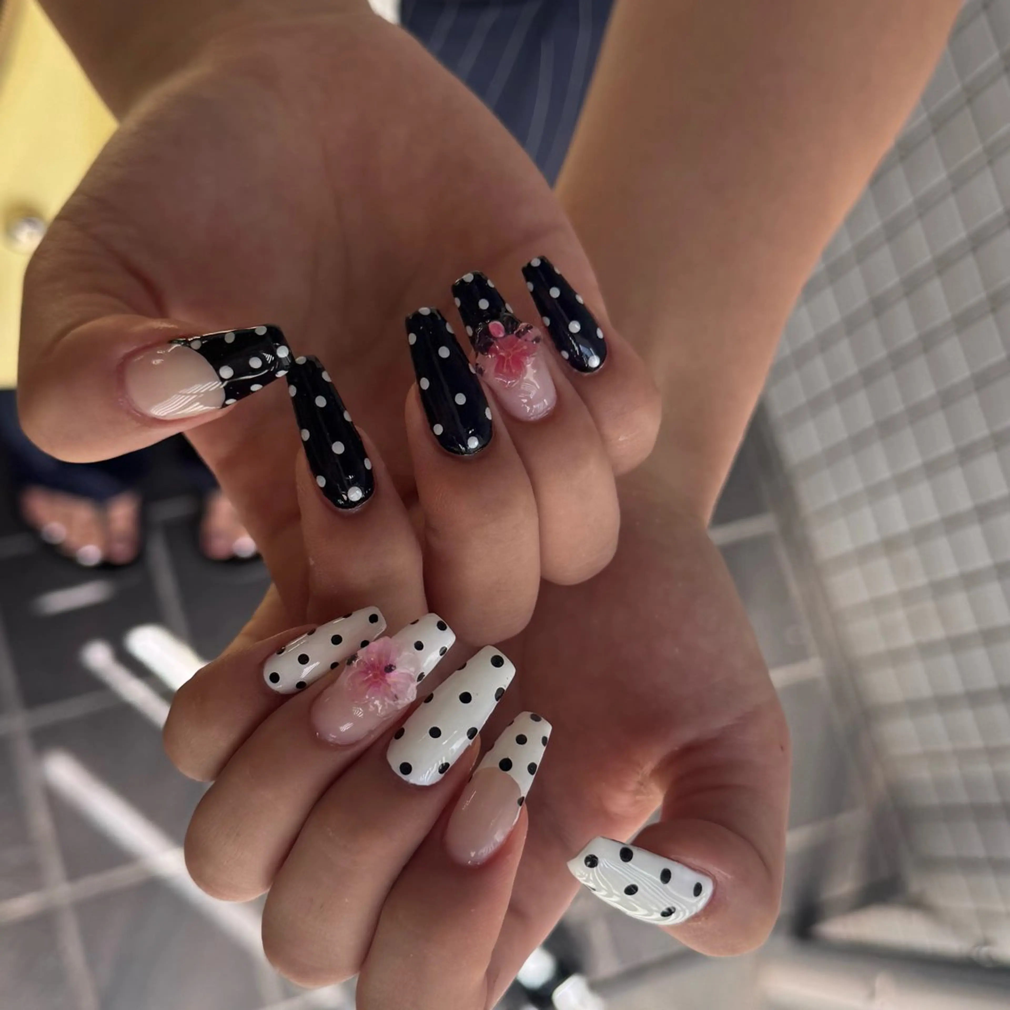 セミロング 小川 柚香のネイルデザイン