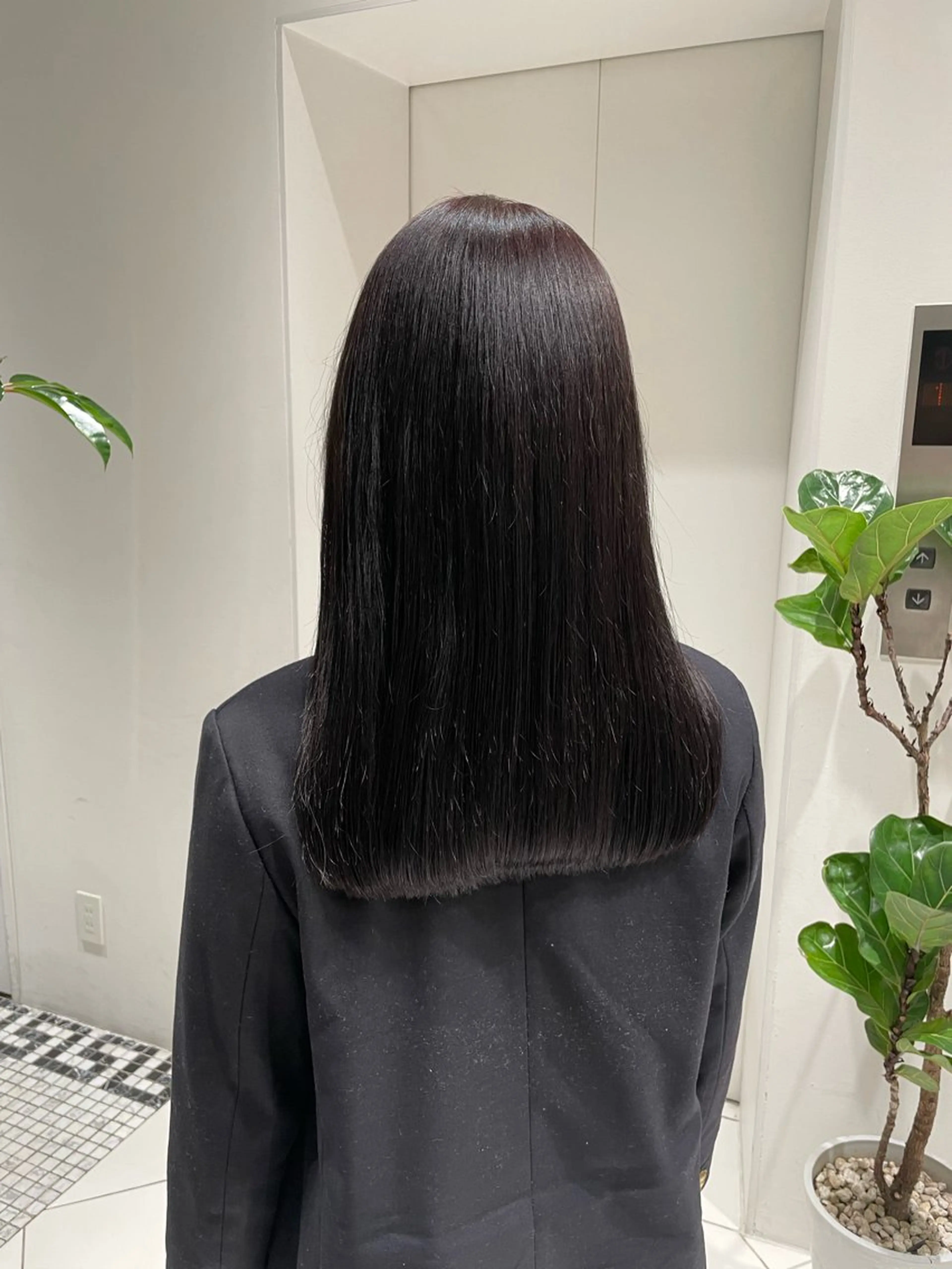 ロング カラー ヘアカラー 大畑 茉那のヘアスタイル