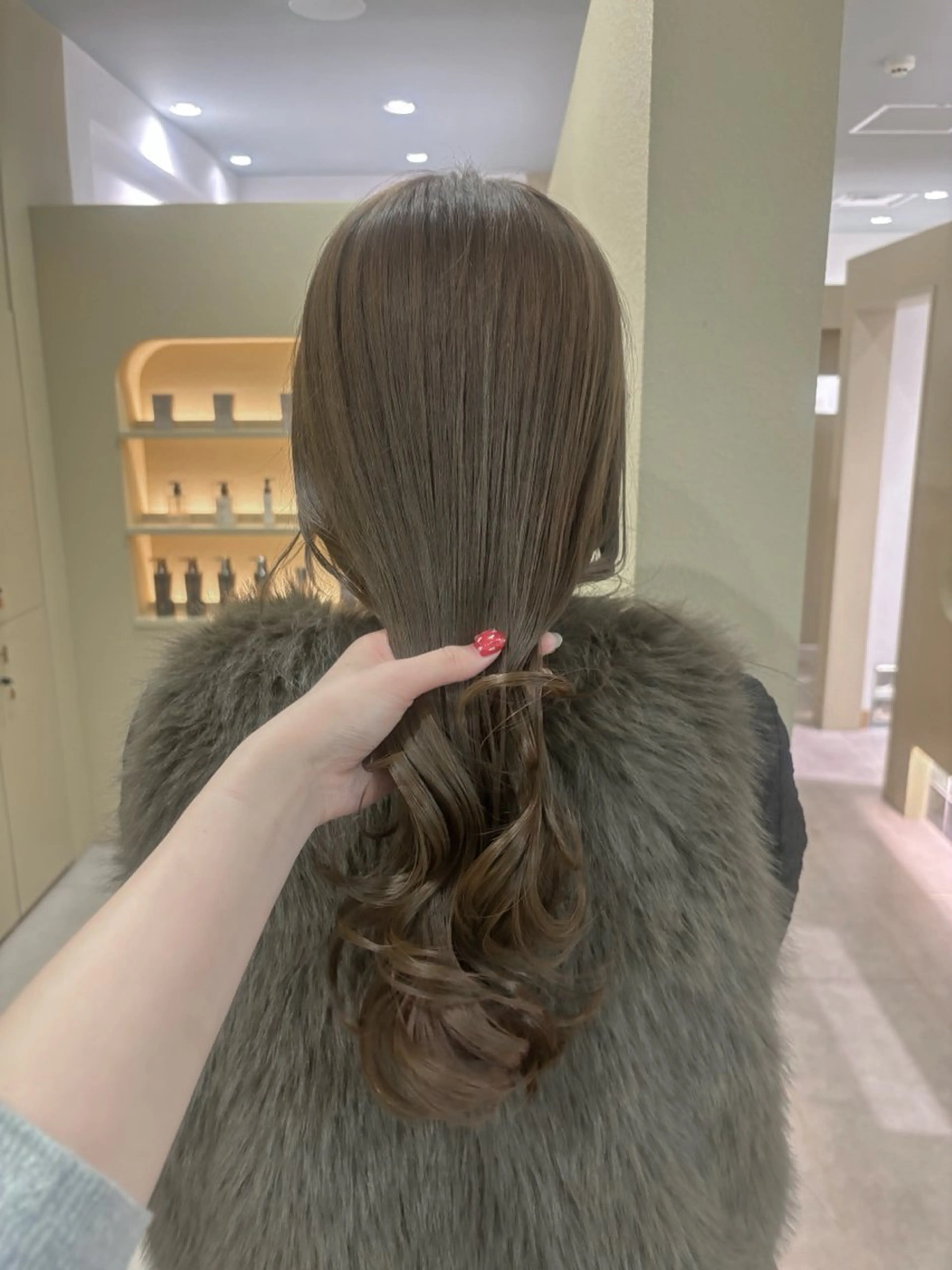 『期間限定🌷🌸』ライトニングケアダブルカラー＋内部補修Tr＋ミズリゼTr＋リファUFBの写真