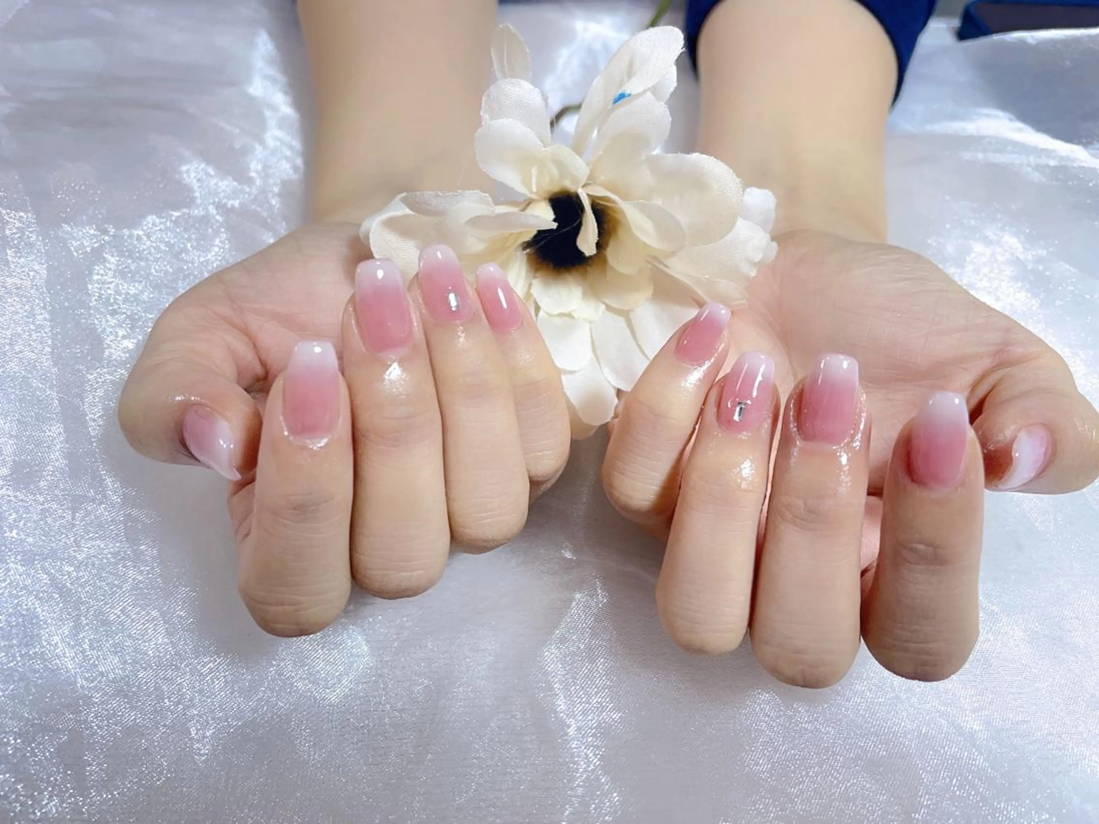 ネイル ハンドネイル VIVIAN リサのネイルデザイン