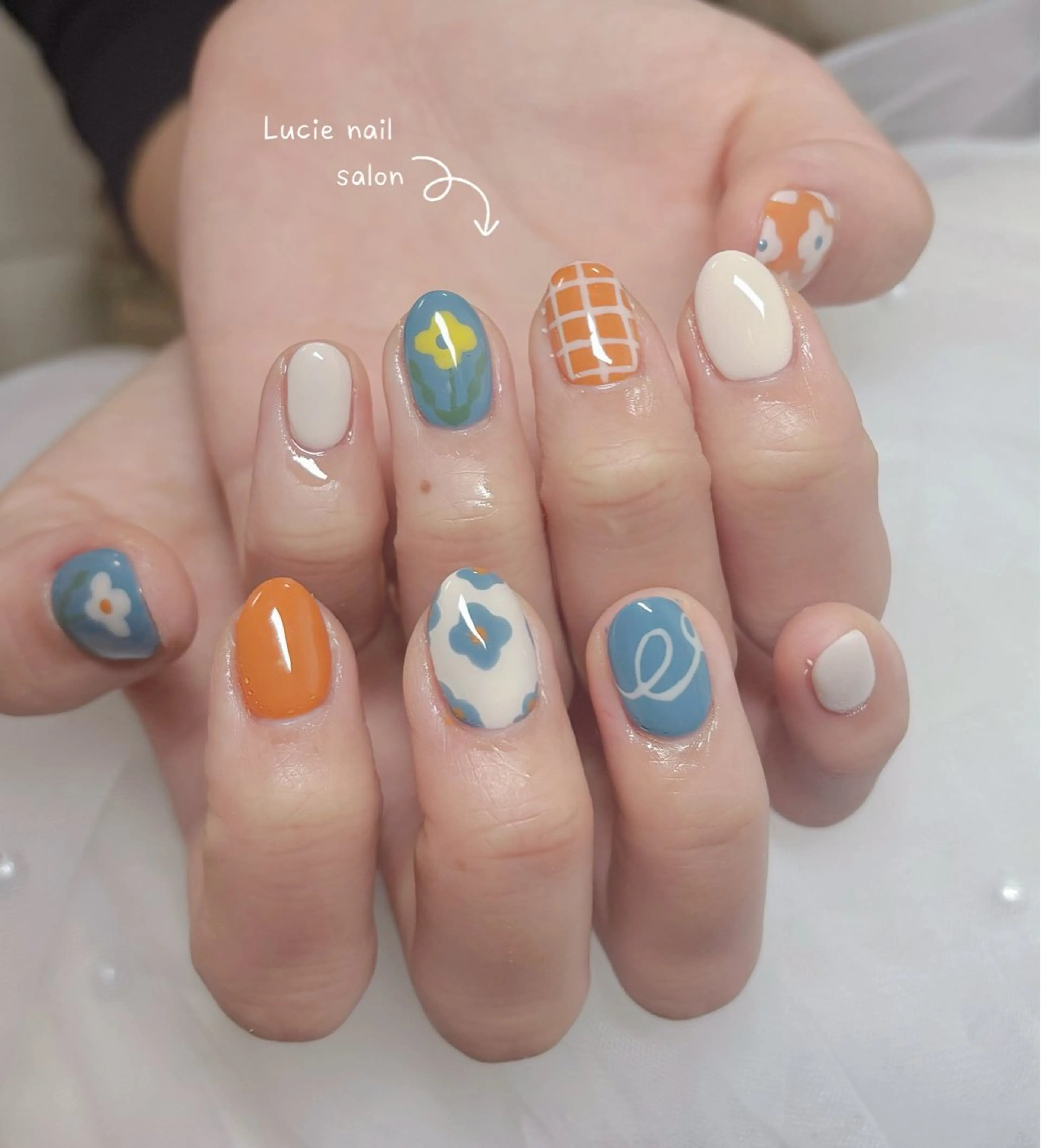 ネイル フレンチネイル ジェルネイル グラデーション 持ち込み オフィスネイル ハンドネイル LUCIE NAILのネイルデザイン