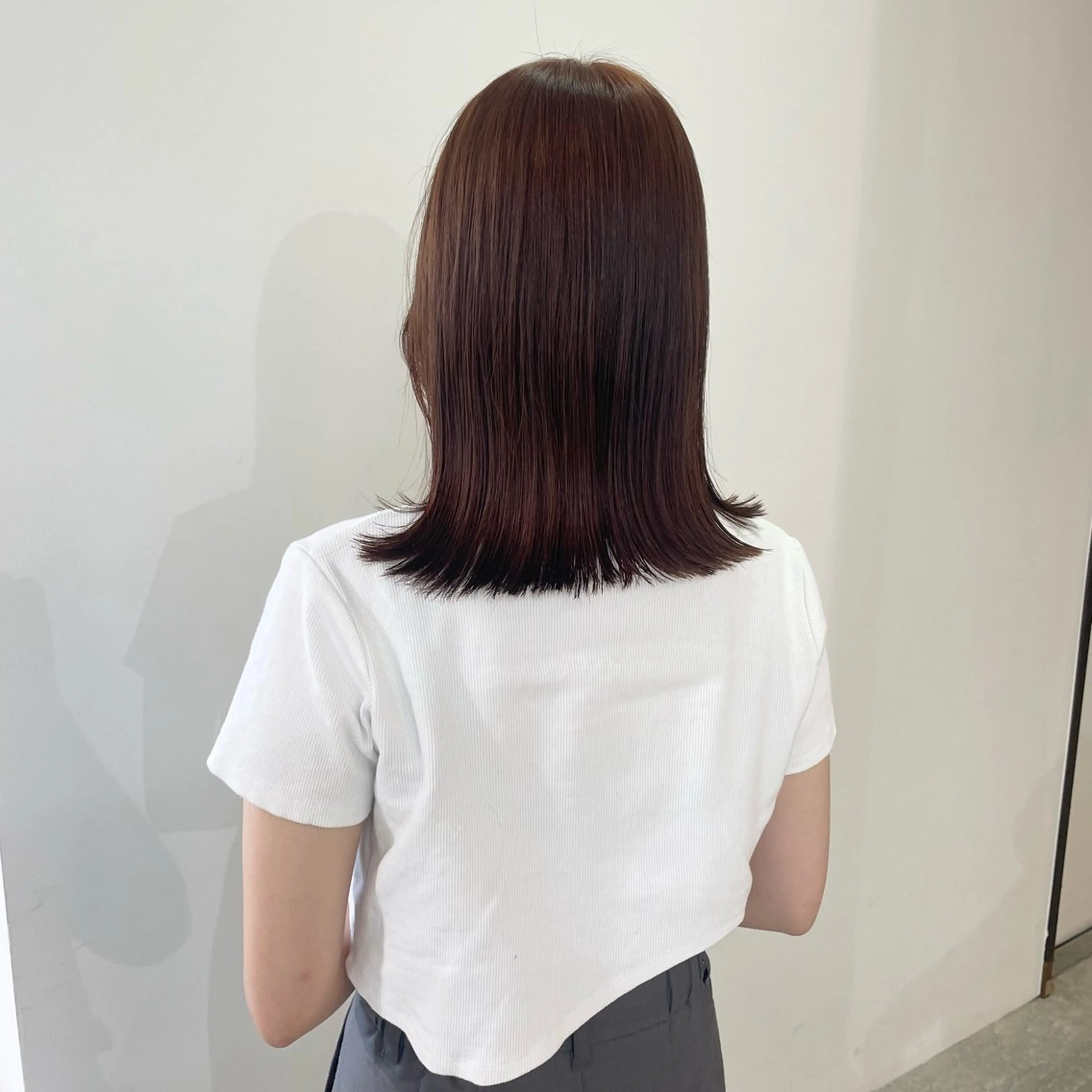 カラー ブリーチ ダブルカラー ブリーチなしカラー ヘアカラー トリートメント nonoka オリーブ/レイヤーのヘアスタイル