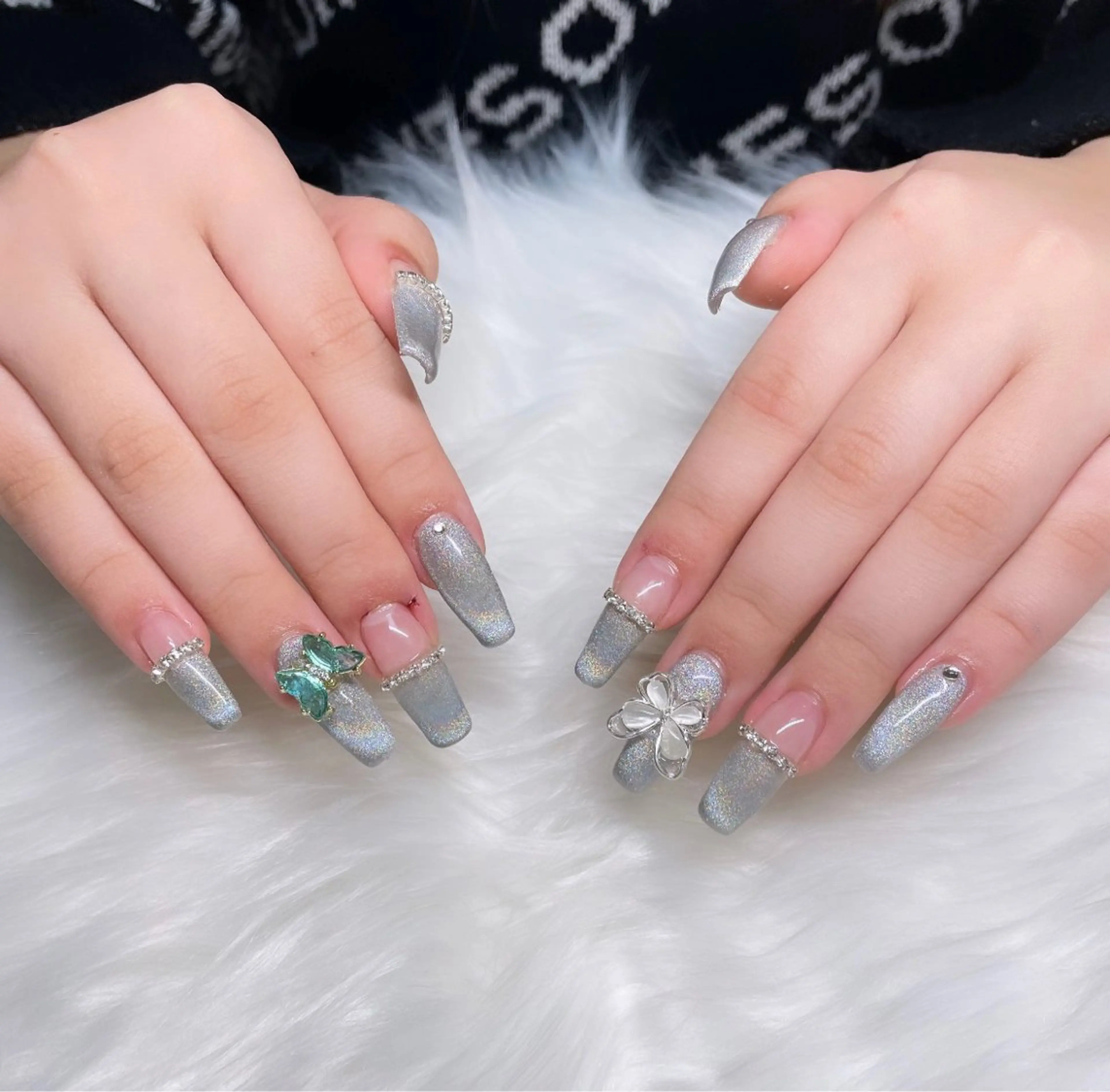 ネイル ハイビスカス ネイルサロンのネイルデザイン