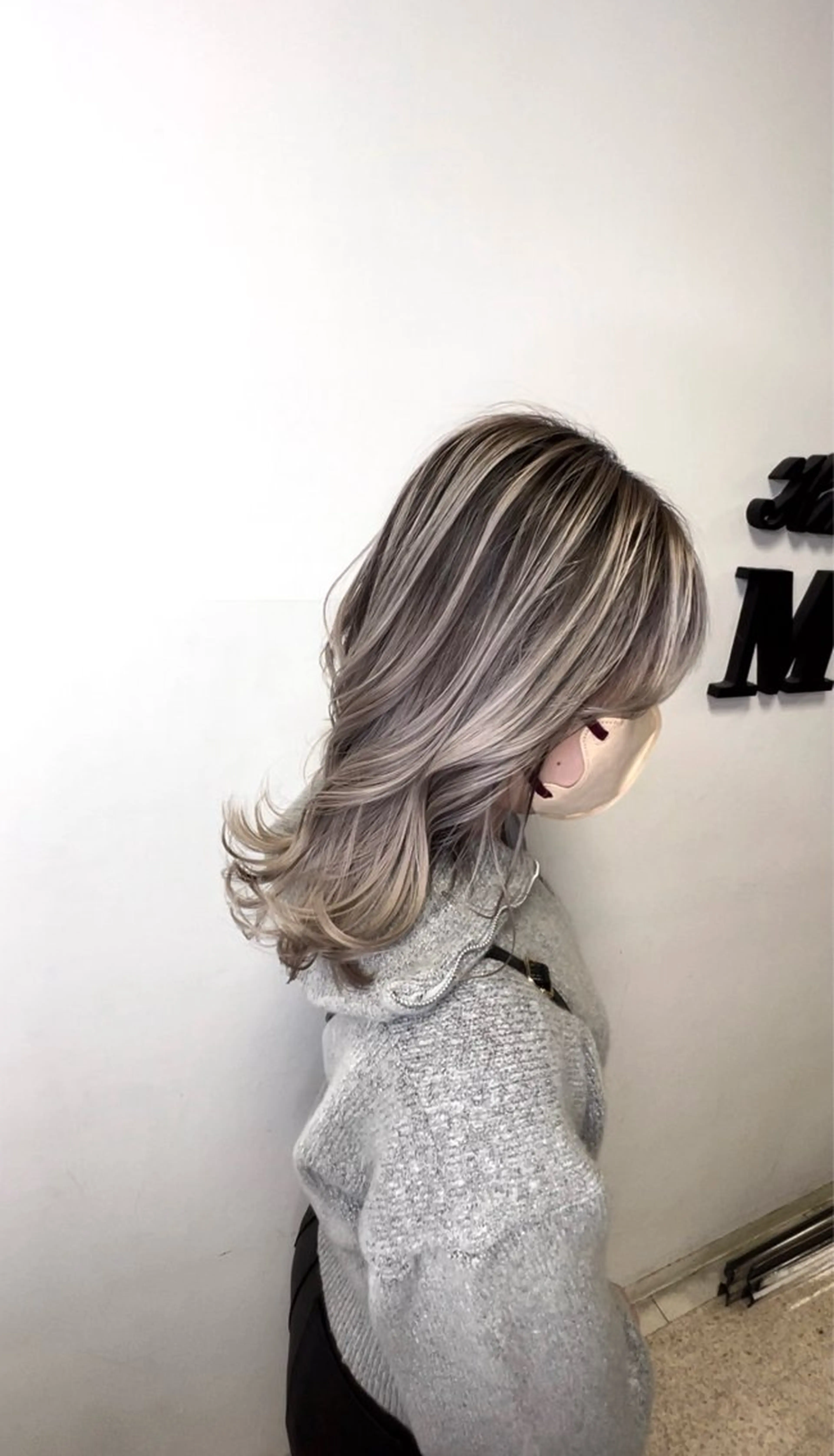 セミロング カラー 最高級人毛 100%エクステ茉央のヘアスタイル