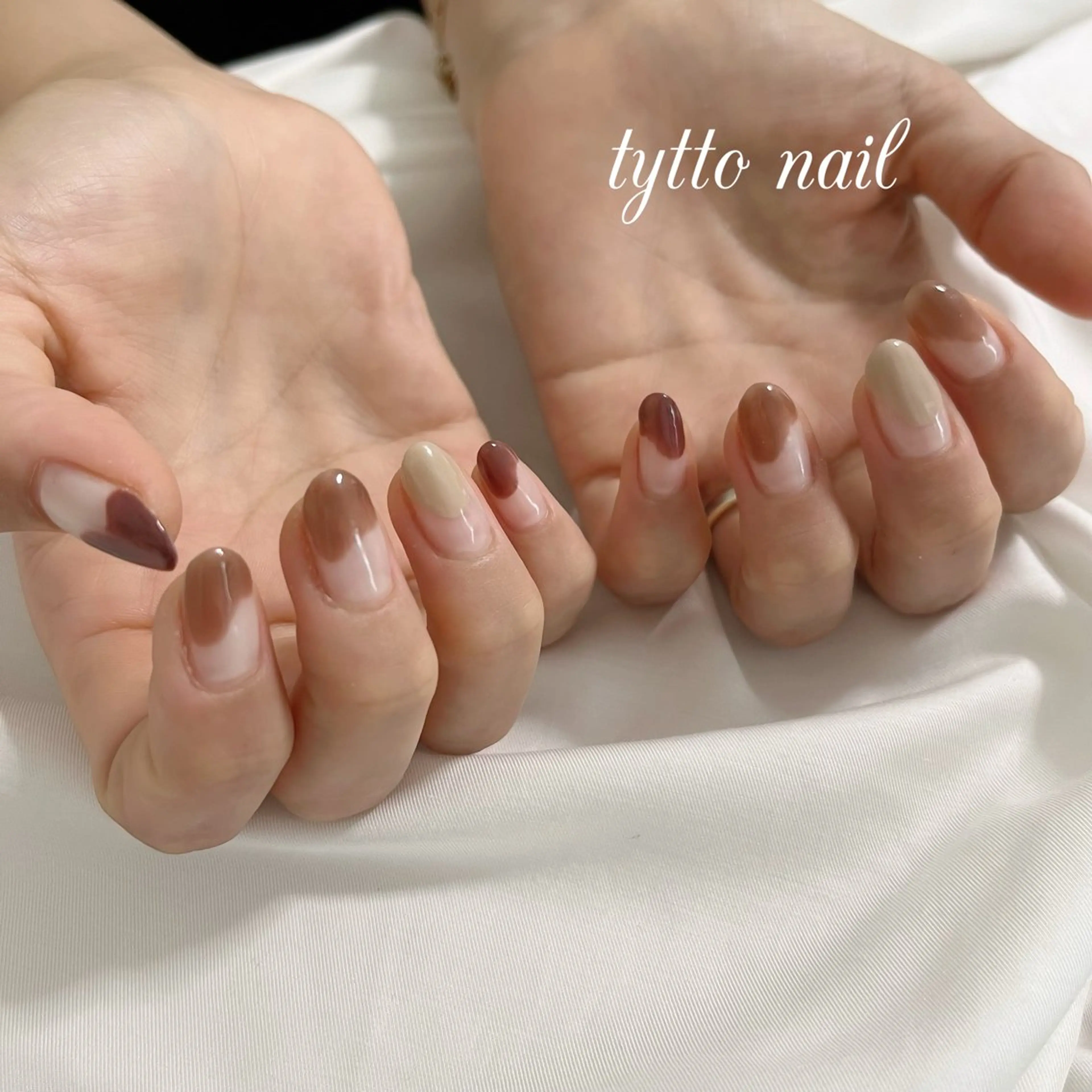 ネイル ブラウン フレンチネイル グラデーション オフィスネイル シンプルネイル ハンドネイル tytto nail ❤︎‪‪eri‪‪のネイルデザイン