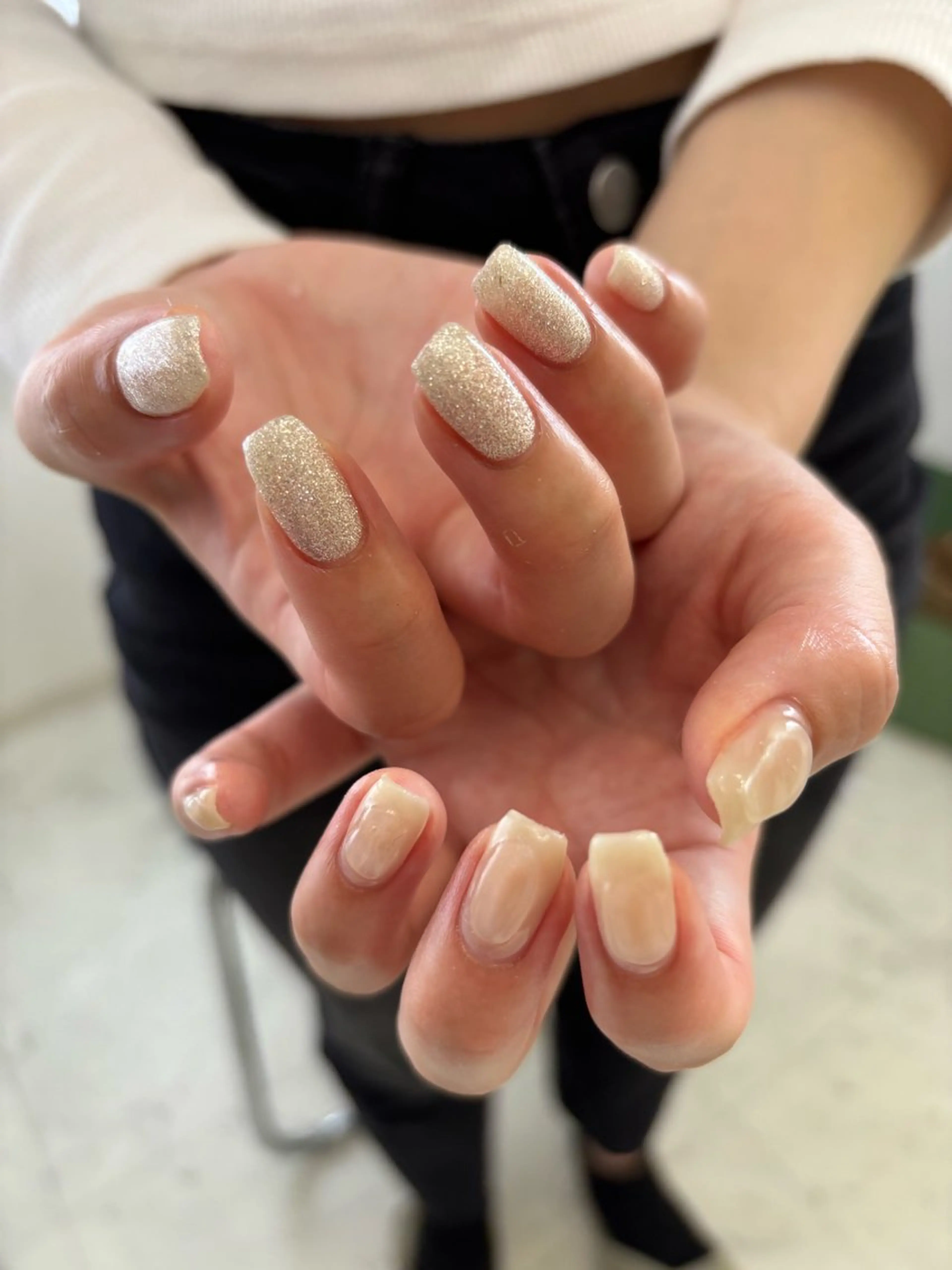 ネイル ハンドネイル une／YUKINA 🫧大人nuanceのネイルデザイン