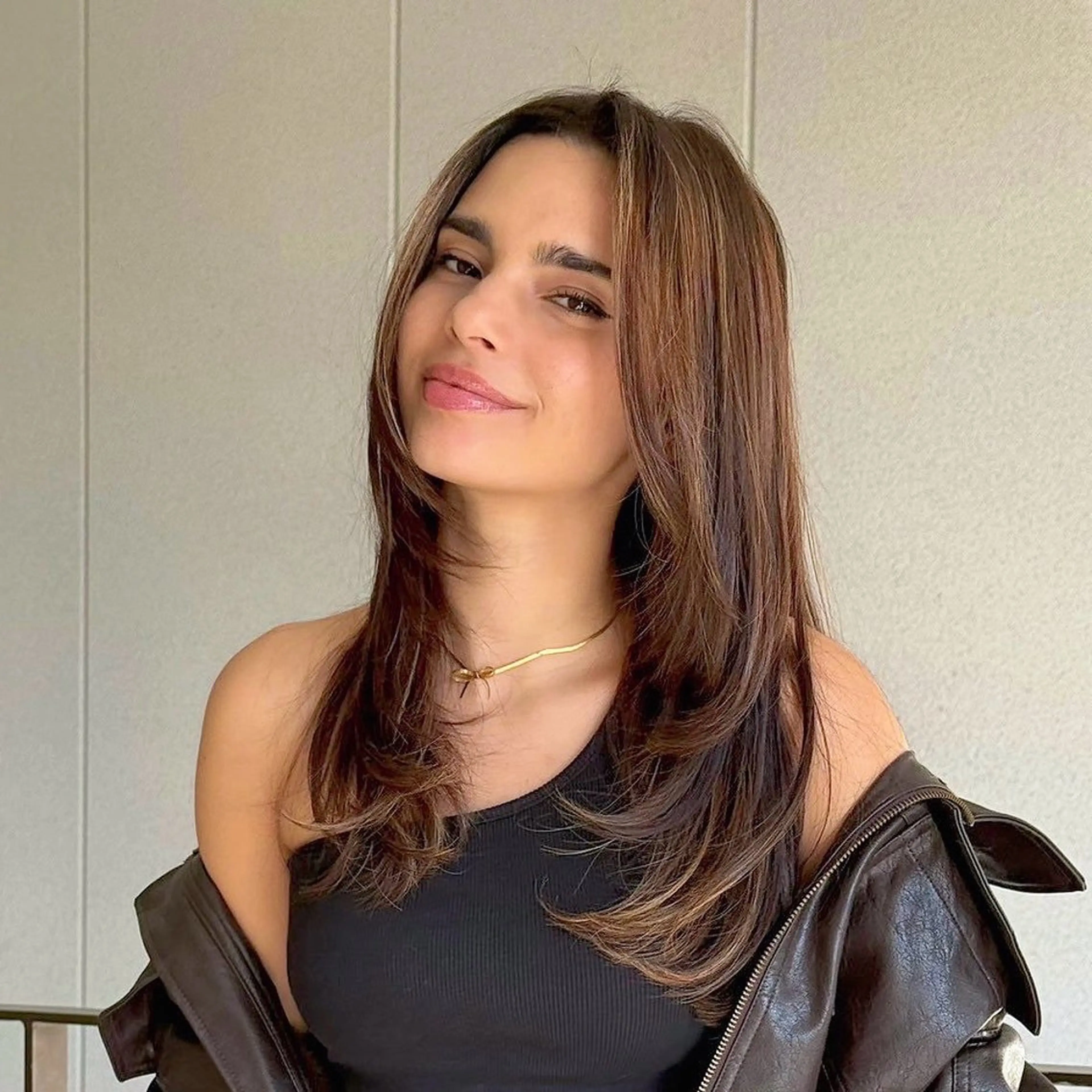 レイヤーカット＋ハイライトorグラデーションorインナーカラーorアンブレラカラーご希望の方の写真