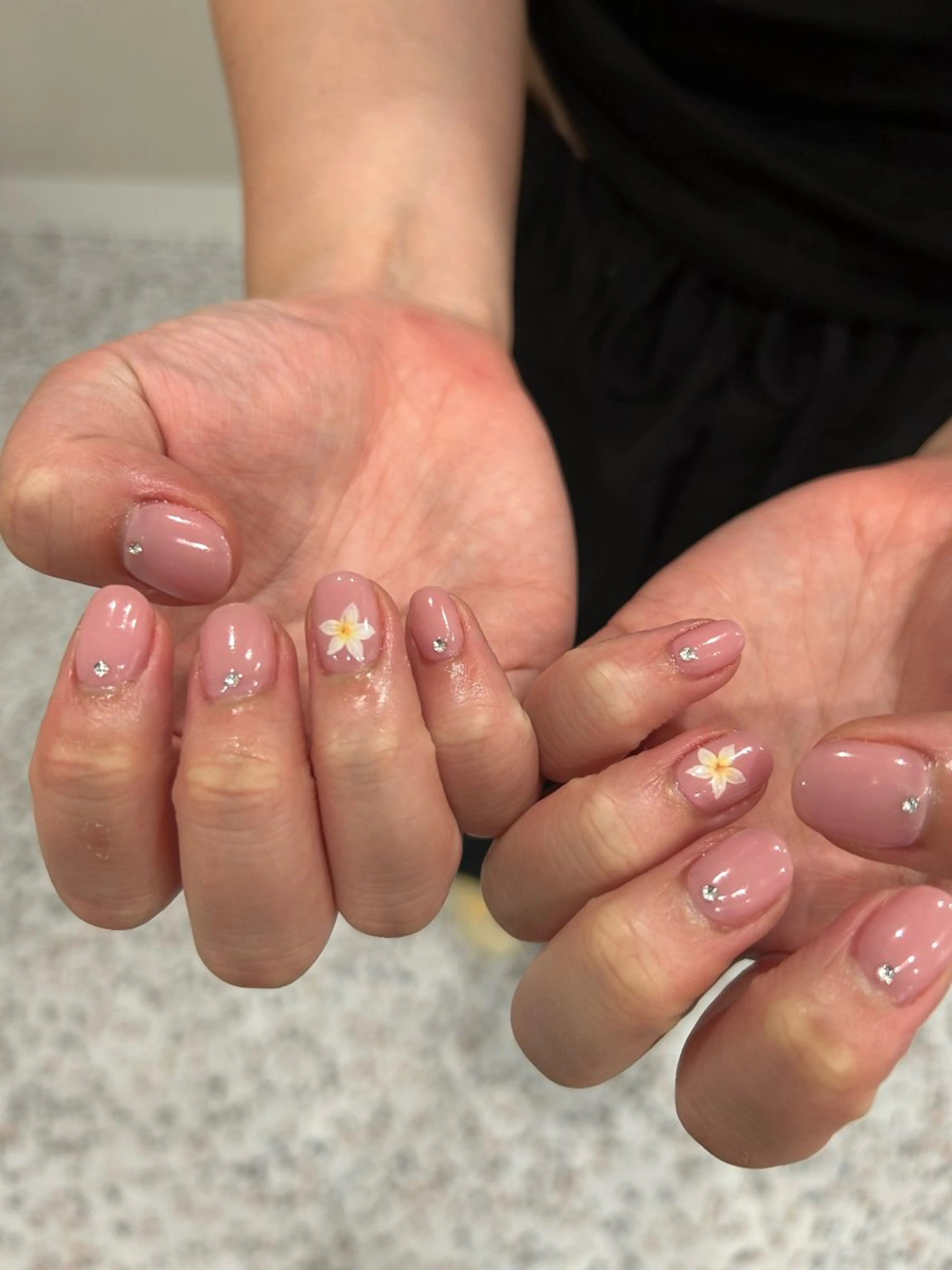 ネイル ハンドネイル 小松 千冬snazzyのネイルデザイン