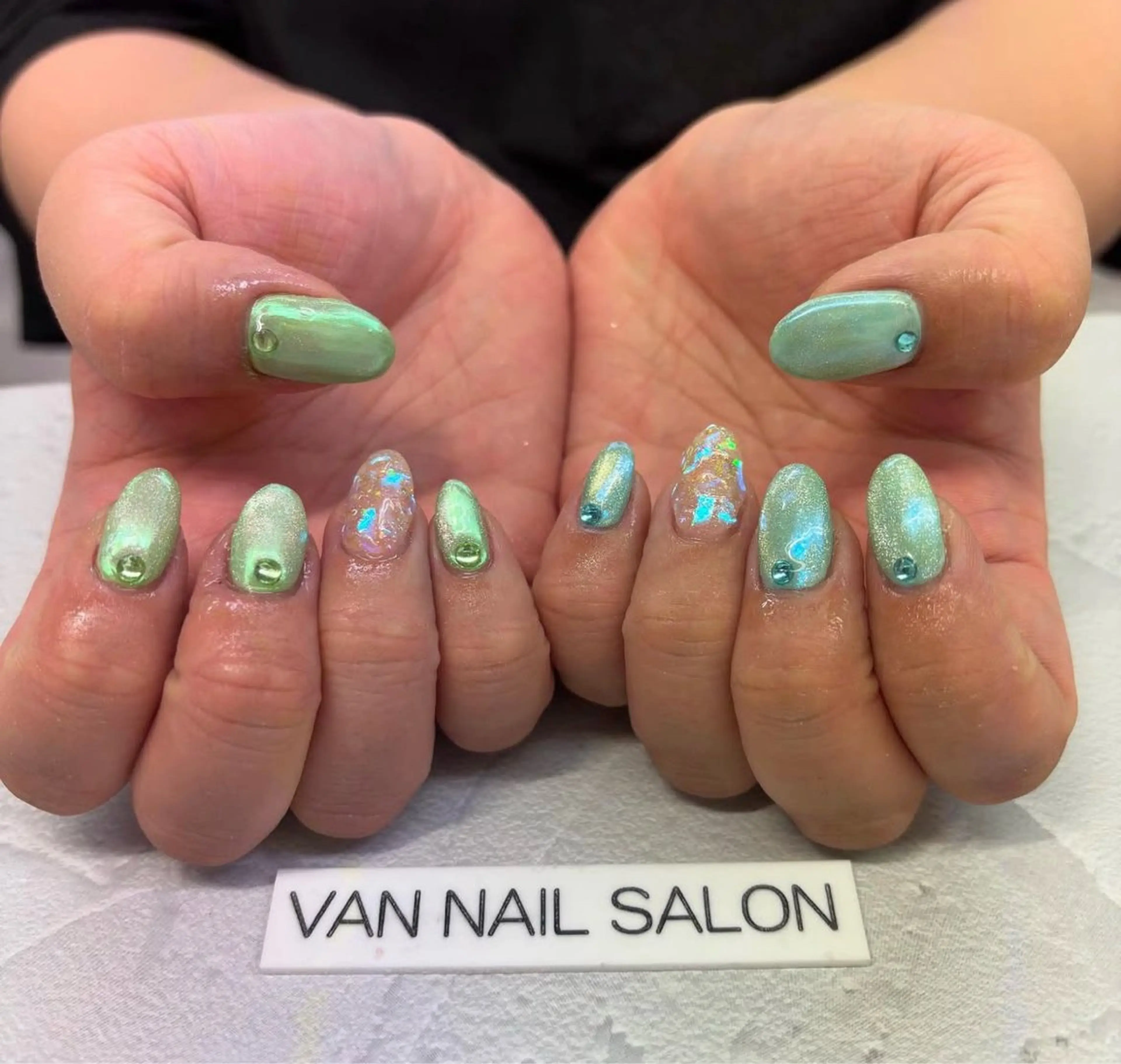 ネイル ハンドネイル Van Nail Salonのネイルデザイン