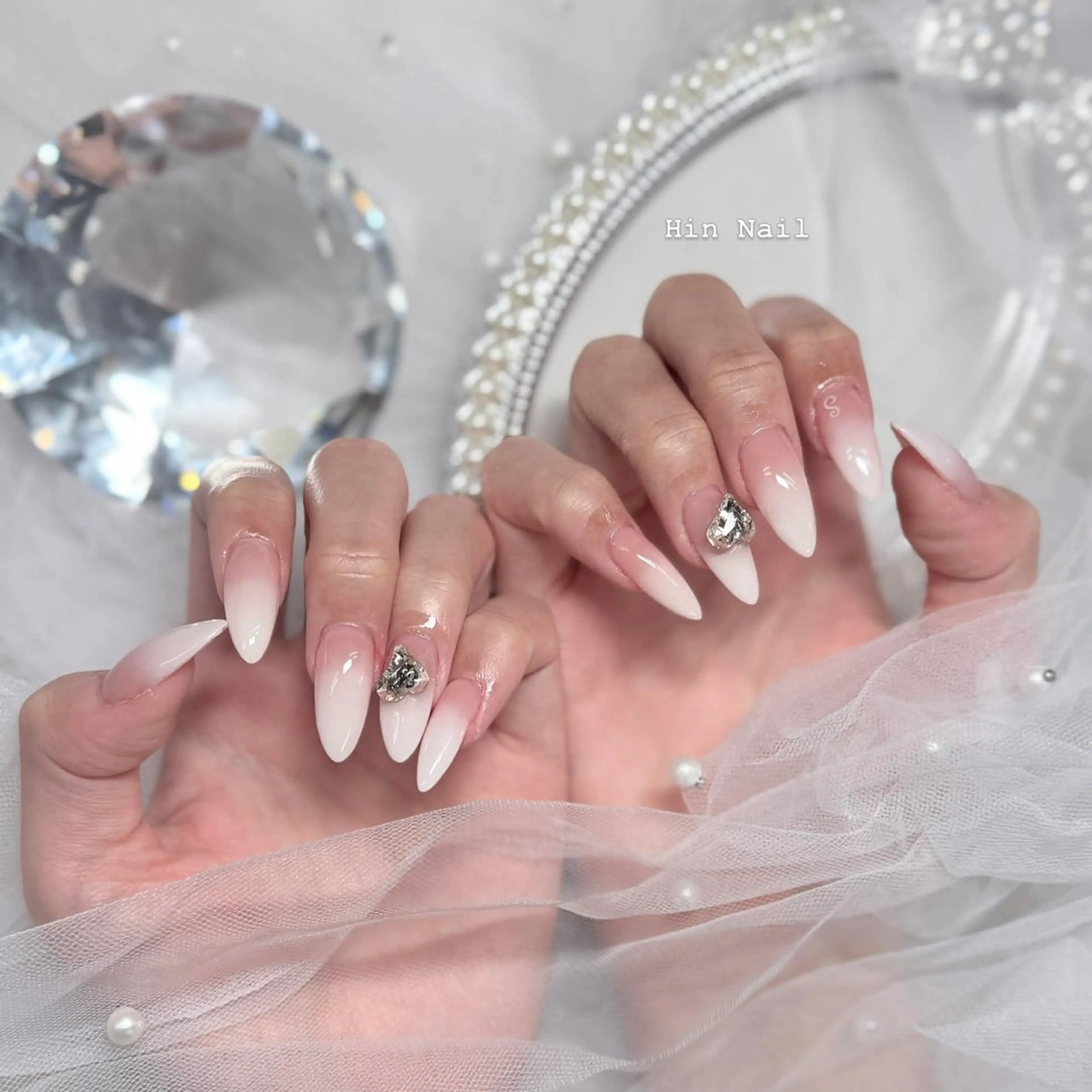 ネイル ハンドネイル HIN NAILのネイルデザイン