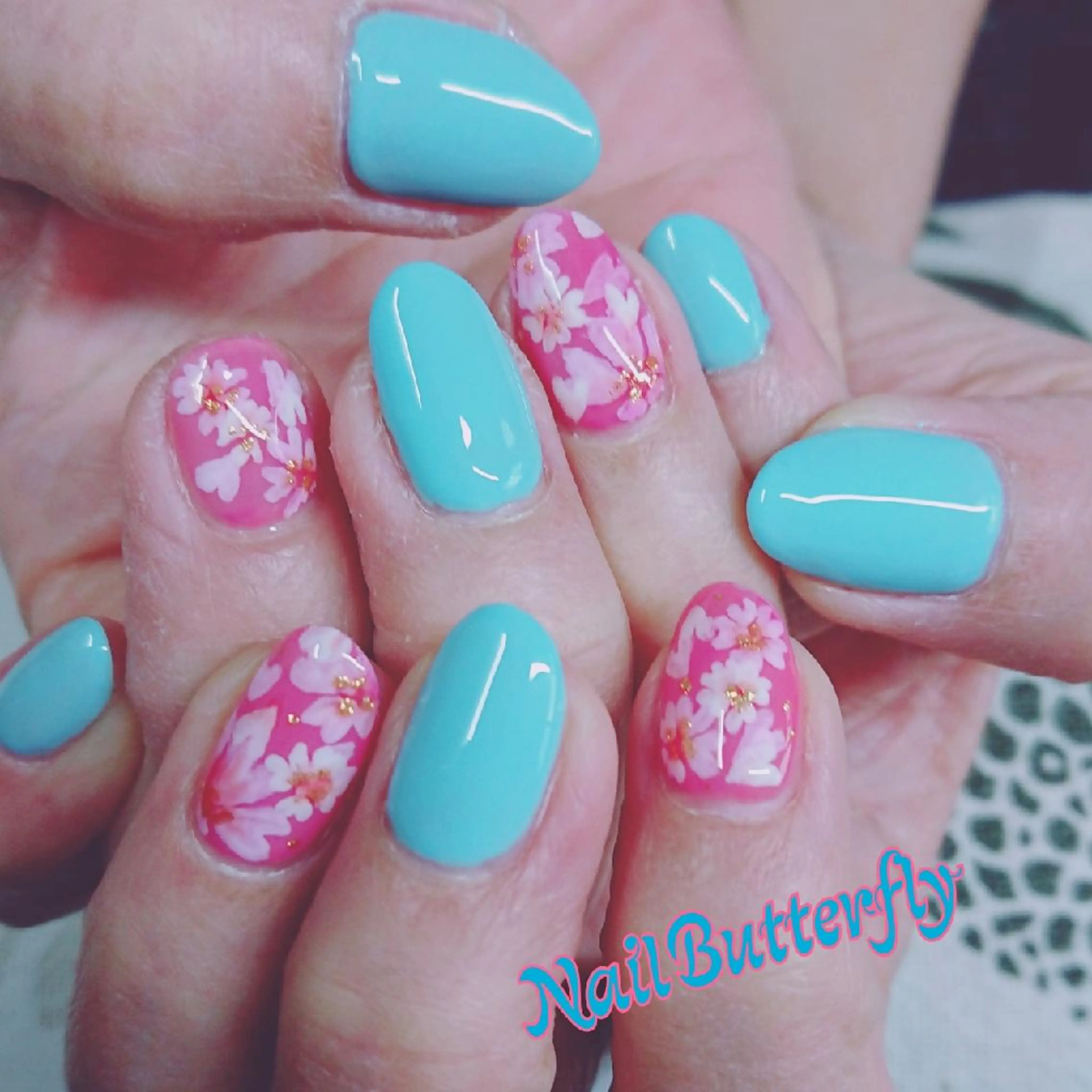 ネイル とねがわ かよこのネイルデザイン