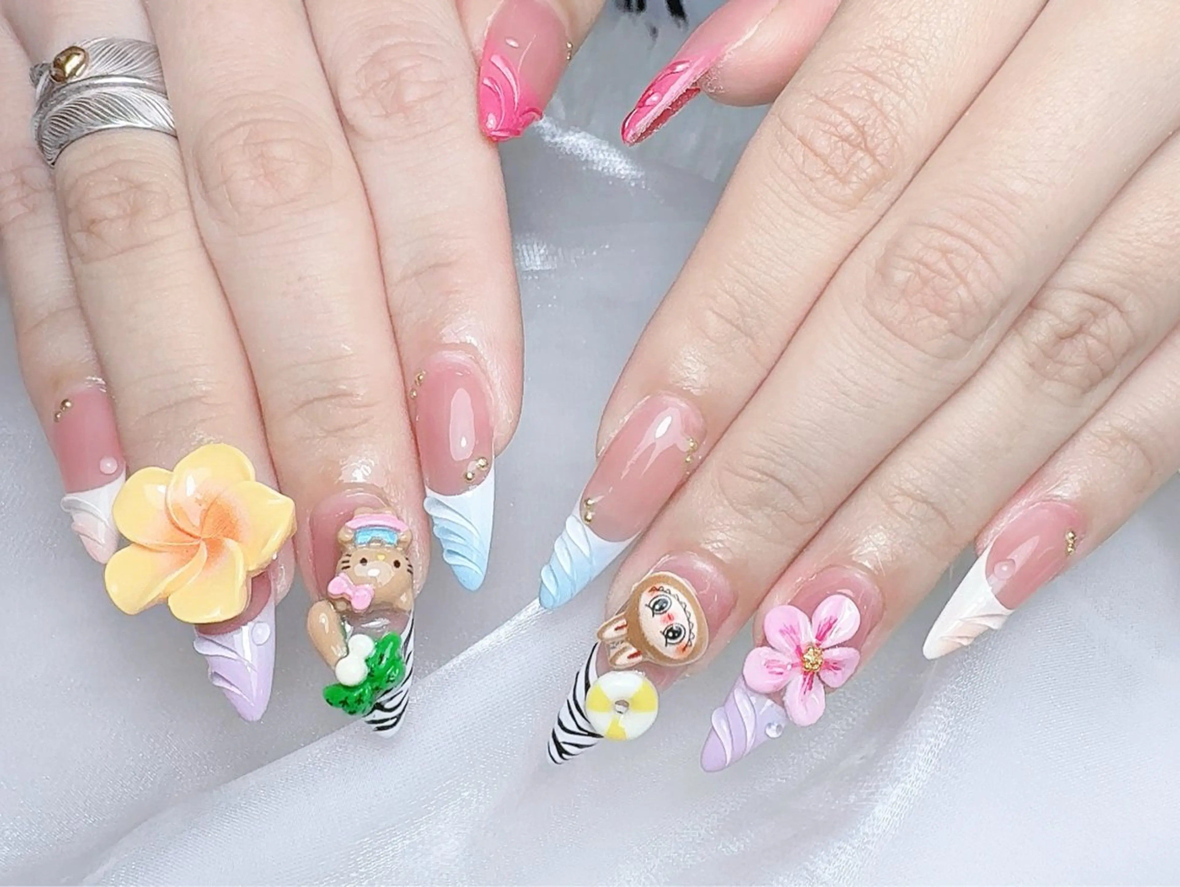 ネイル 🎀Ｍ nails✨ ビューティーのネイルデザイン