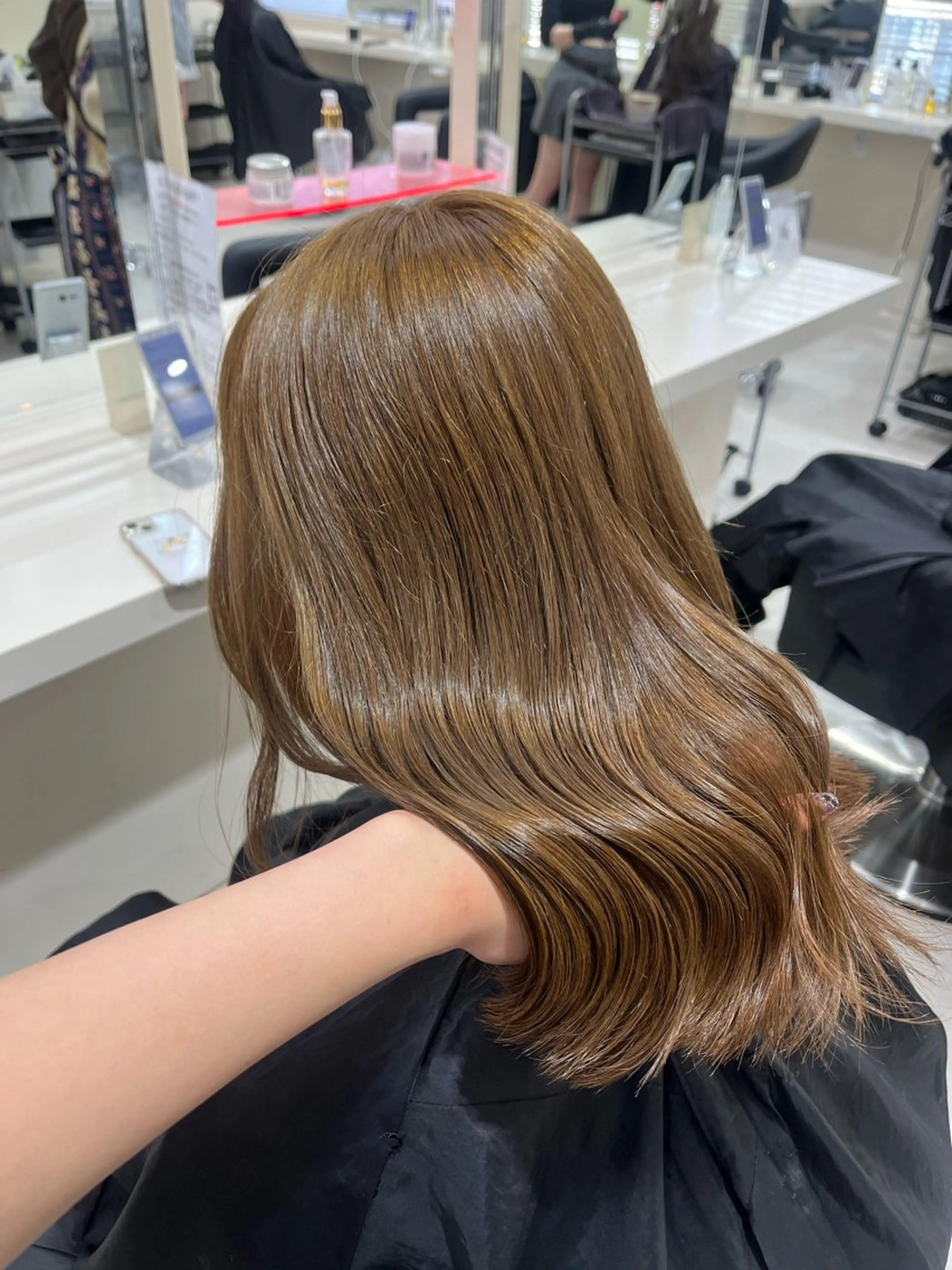 カラー ベージュカラー ブリーチ ブラウンカラー 透明感カラー ハイトーンカラー ハイトーン/ベージュ デザイン/りくとのヘアスタイル