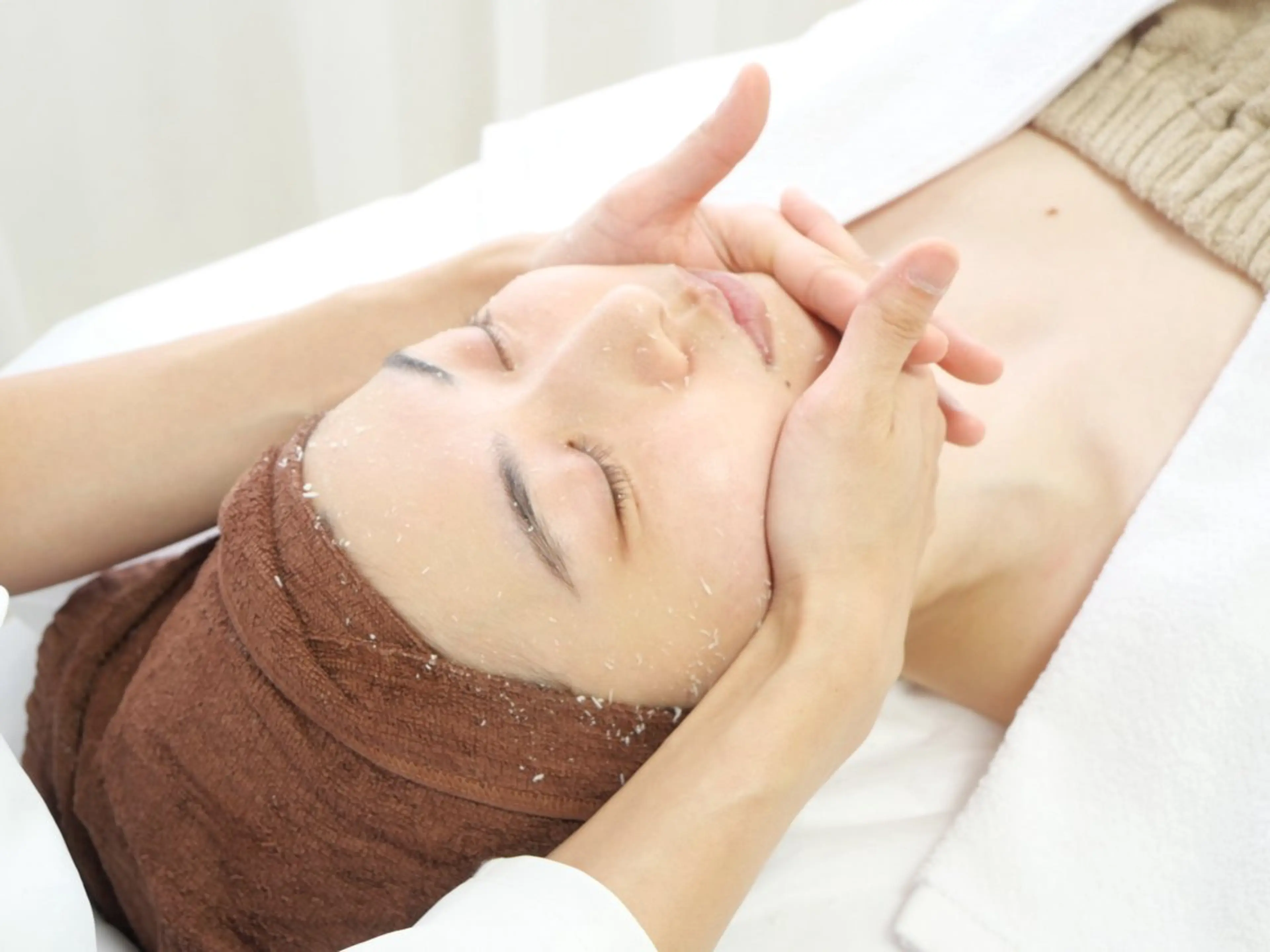 30代以降の本格エイジングケア【シミケア／毛穴/くすみ】セルマン＋美容液導入の写真