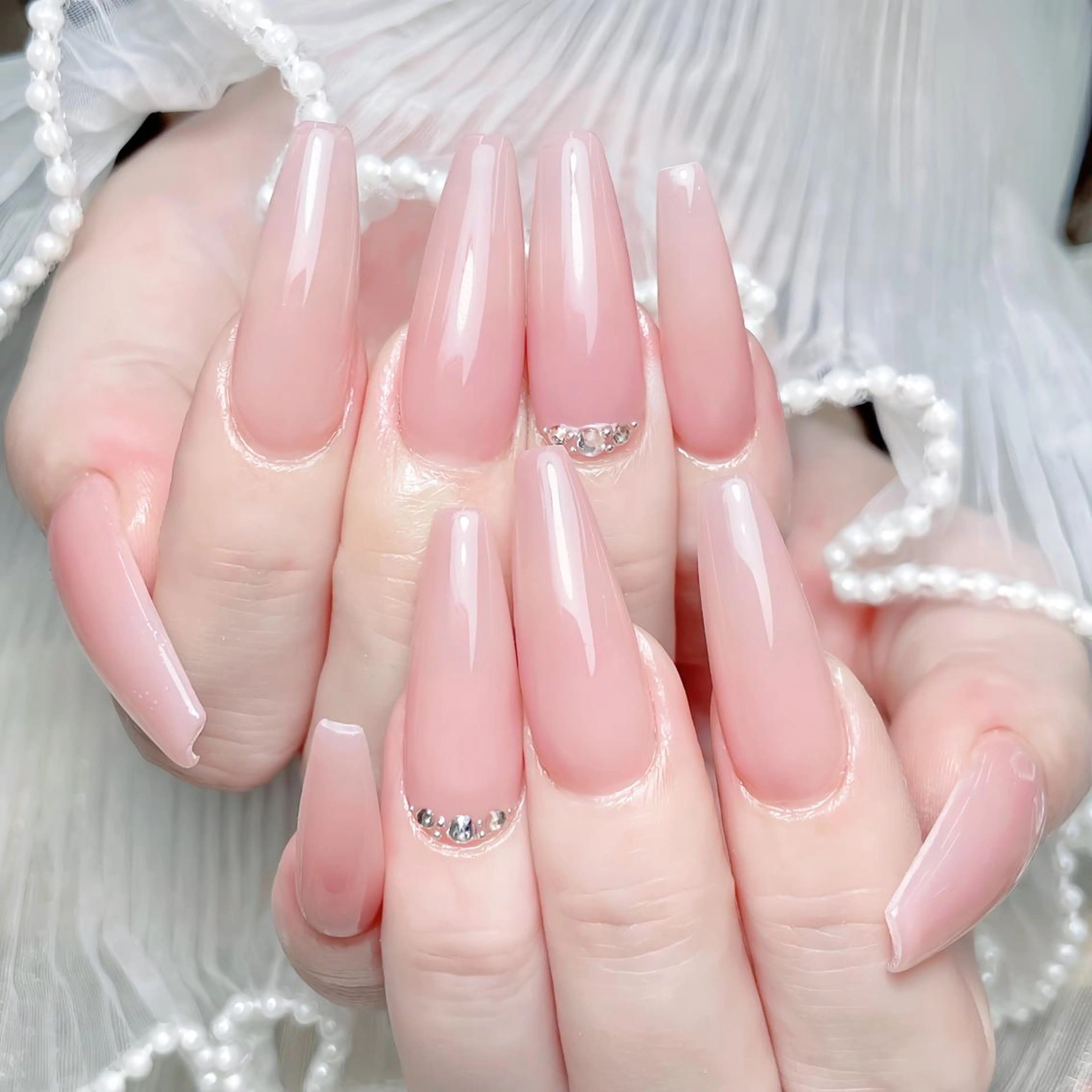 ネイル queensnail 🧸mikaのネイルデザイン