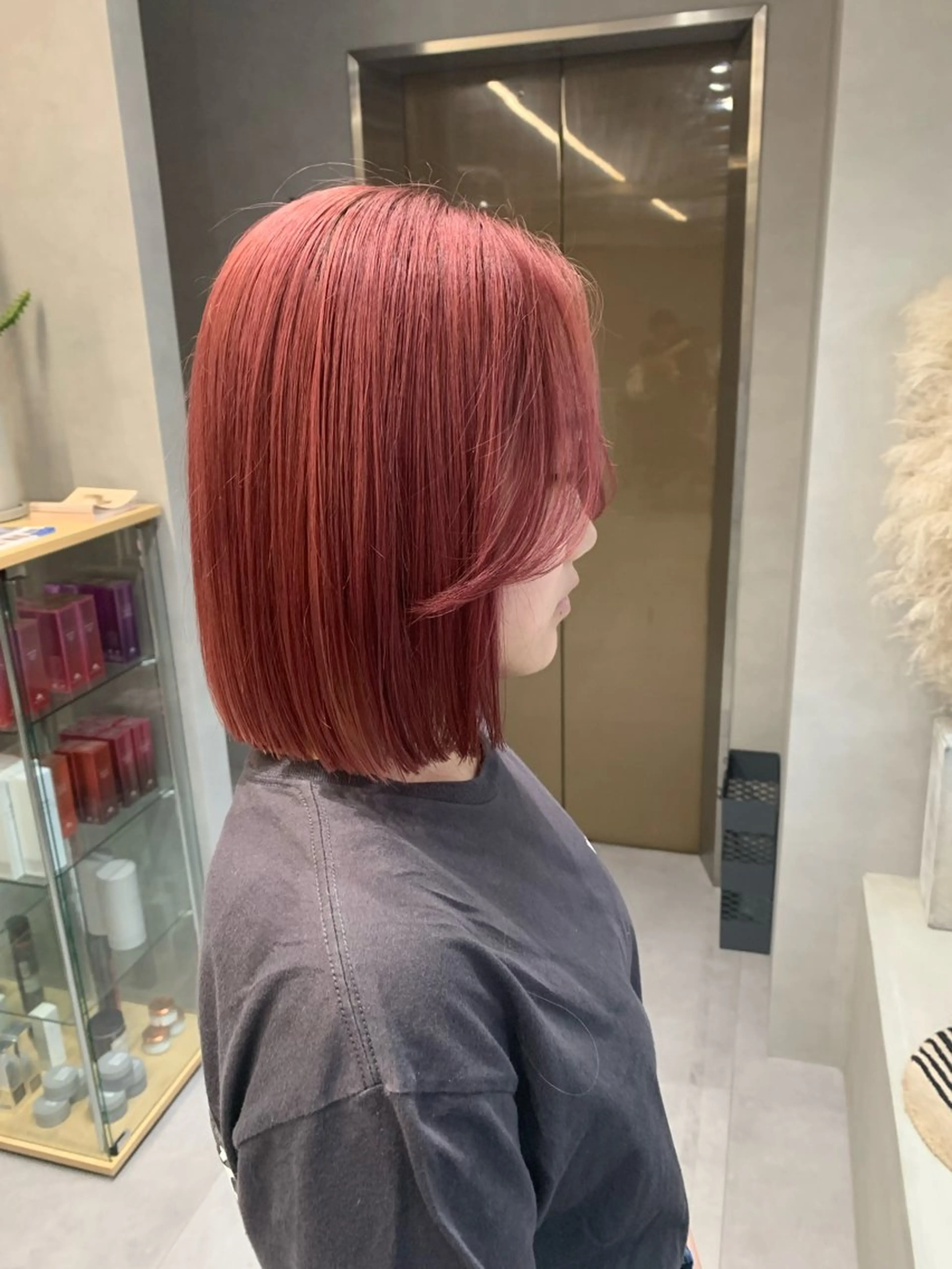 ショート カラー ピンクカラー amu/ブリーチなし ダブルカラーのヘアスタイル