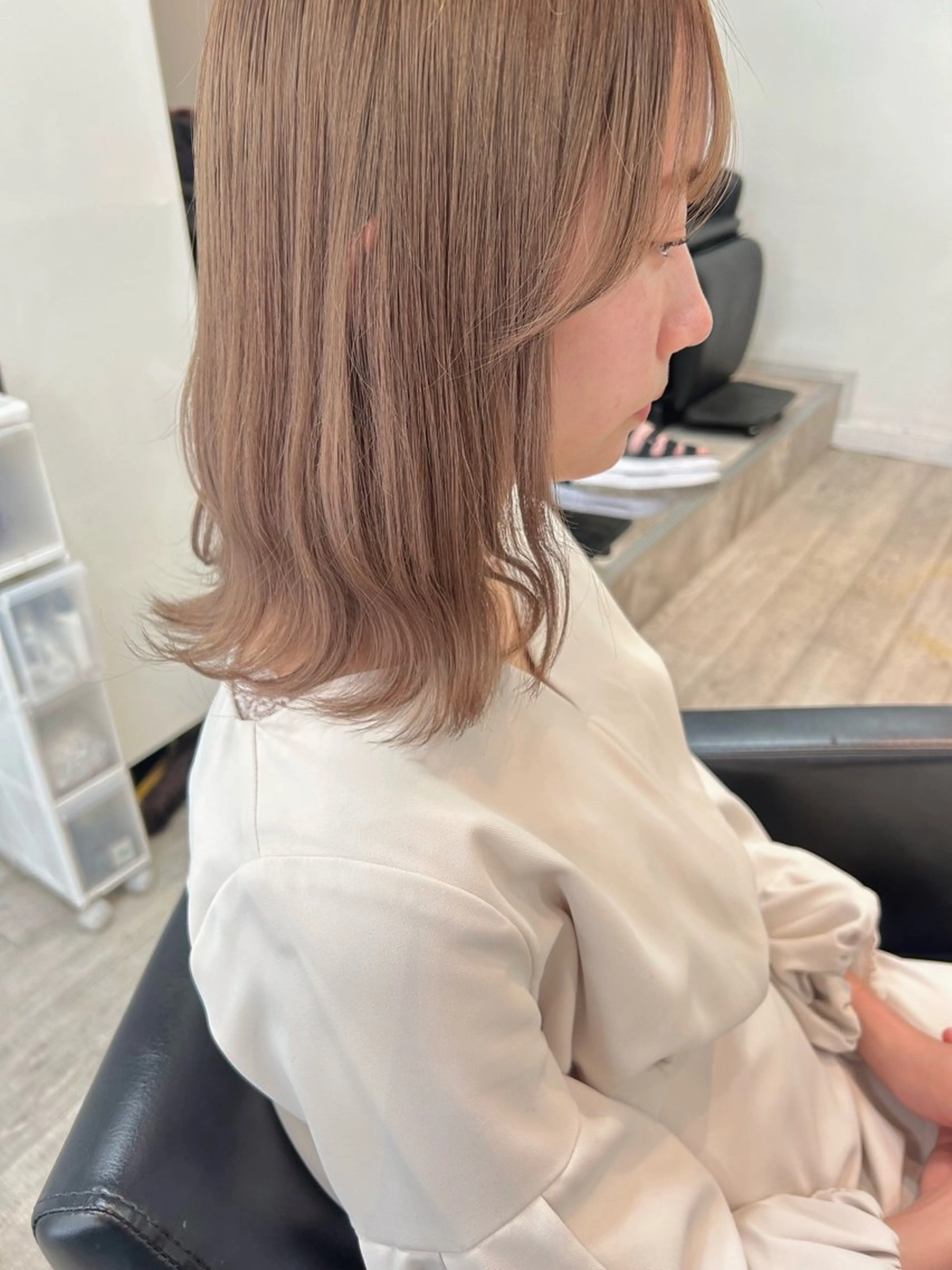 ブリーチ+カラー(ダメージ94%カットケアブリーチ付き)の写真