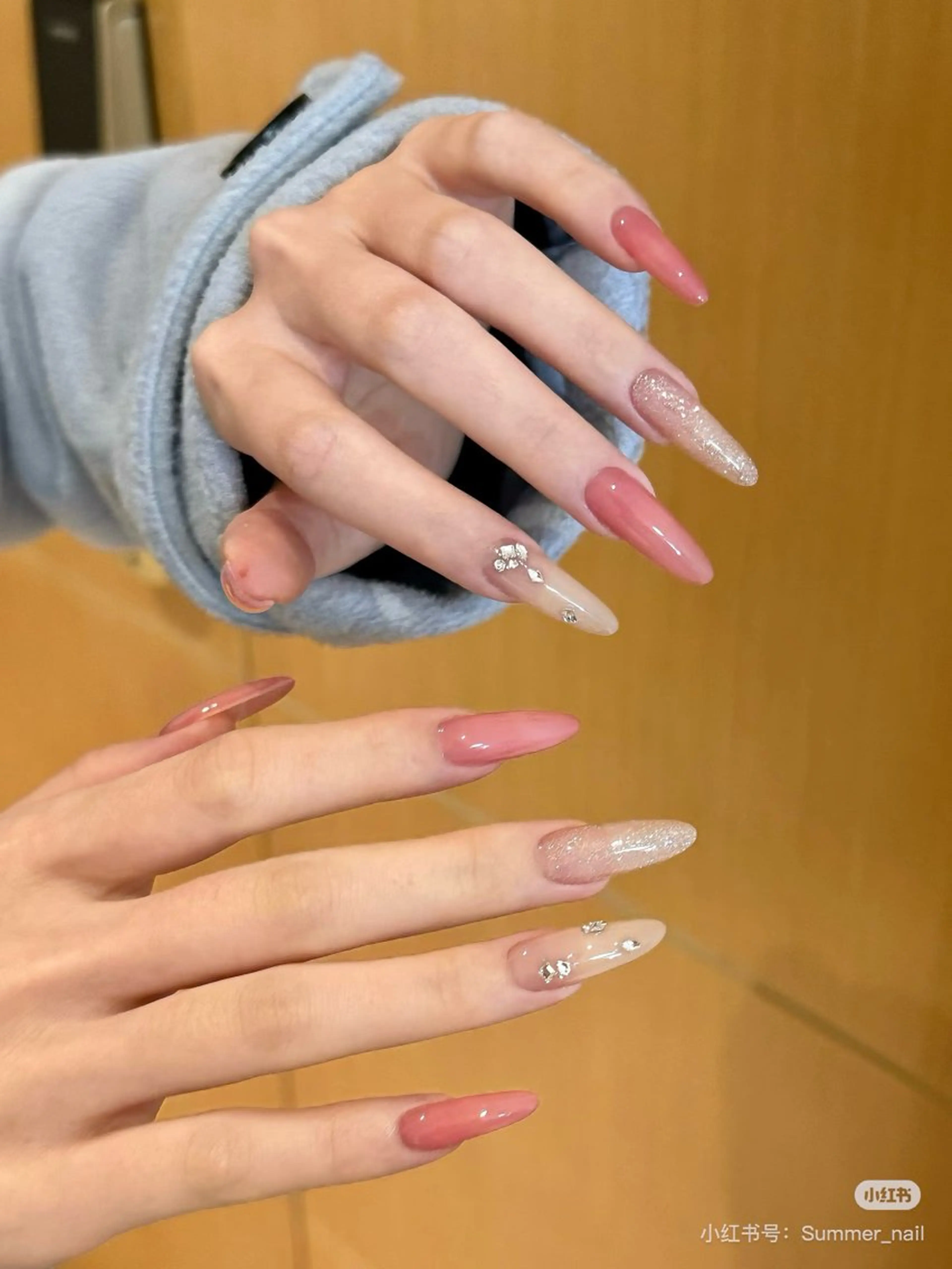 ネイル ギウ ジーナのネイルデザイン