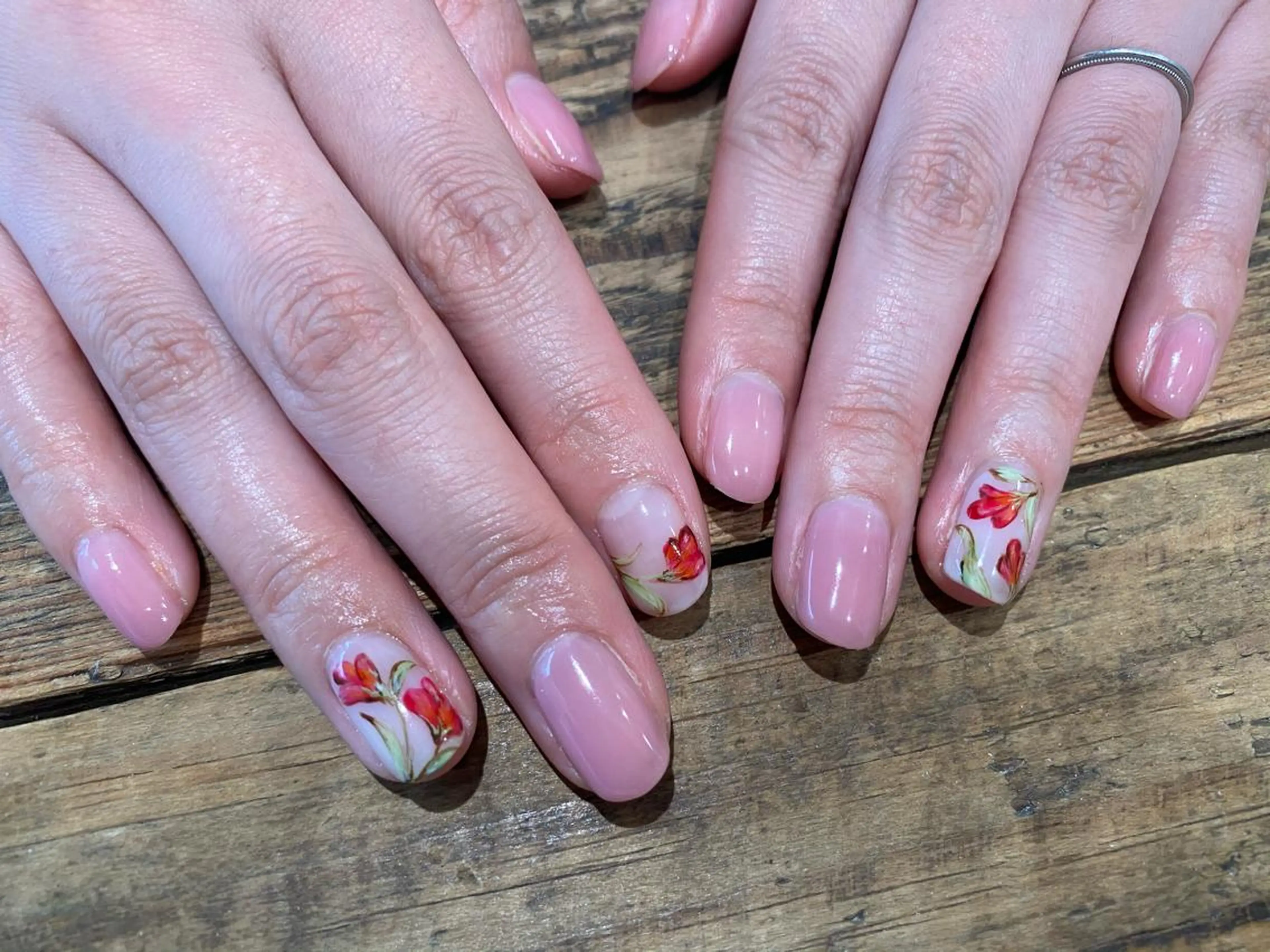 ネイル 佐藤  悠子のネイルデザイン