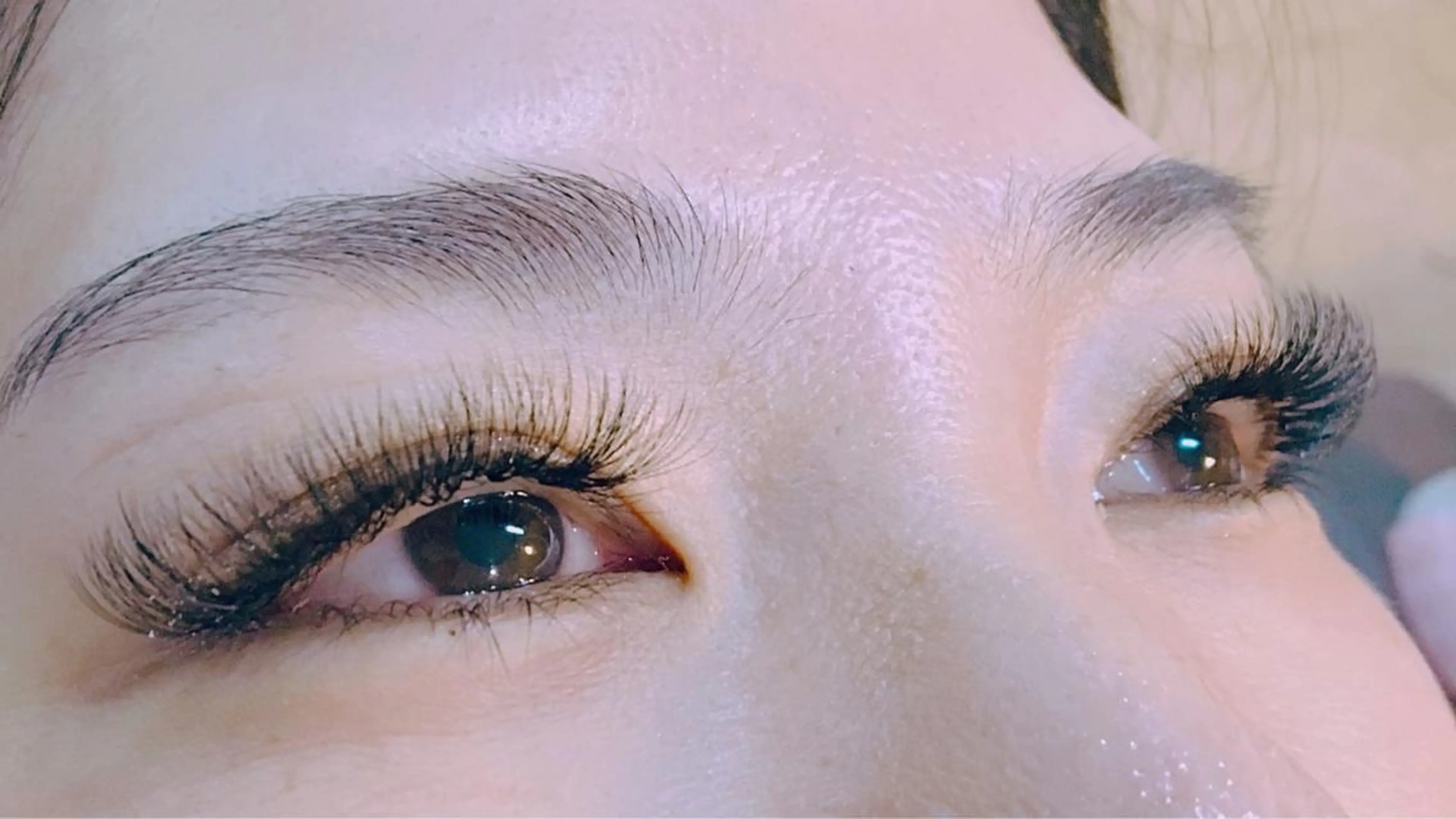 【LEDエクステ】ボリュームラッシュ400本の写真