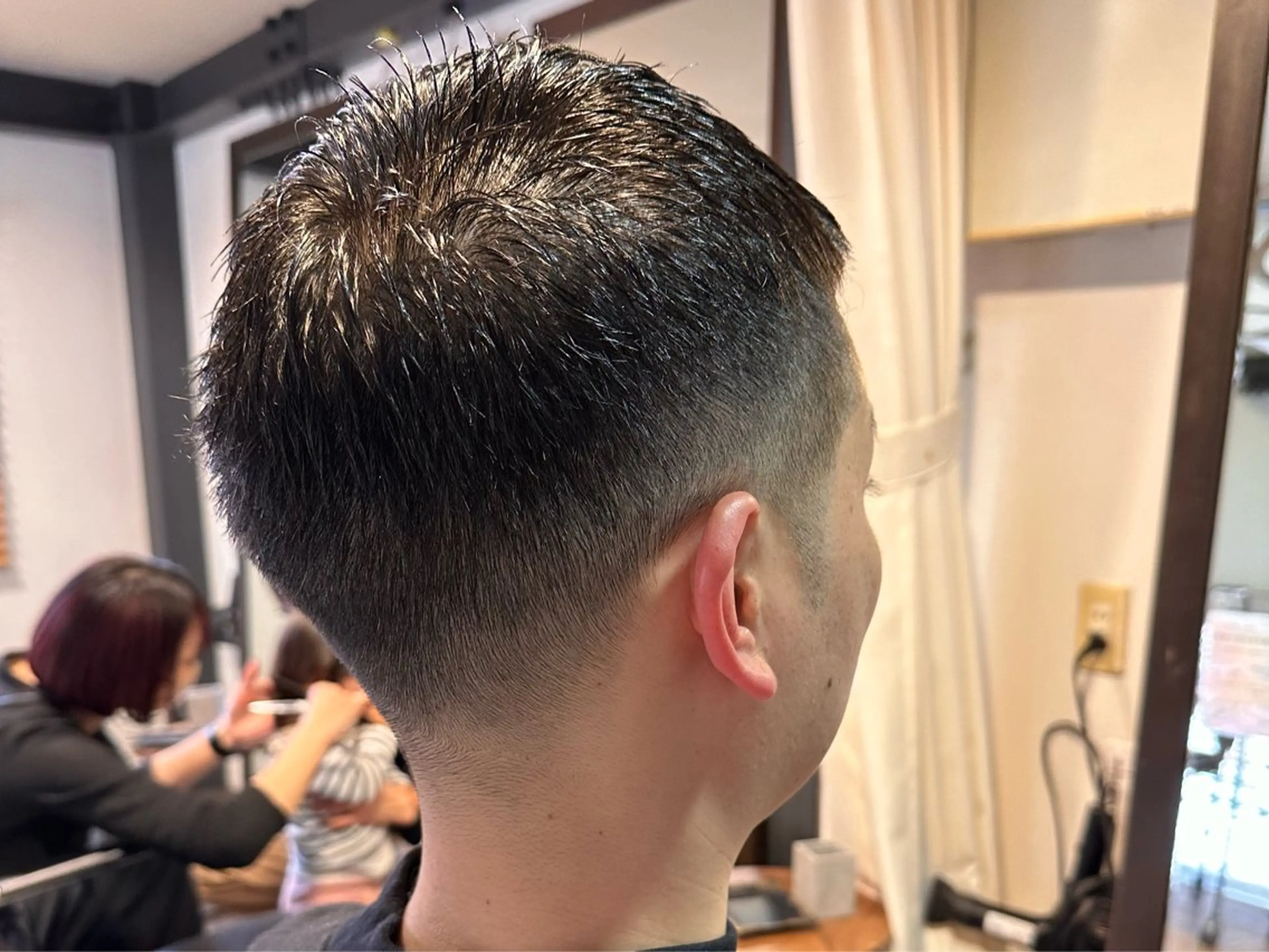 メンズ 刈り上げ レイヤー/顔まわり/ 南草津/ゴトウのヘアスタイル