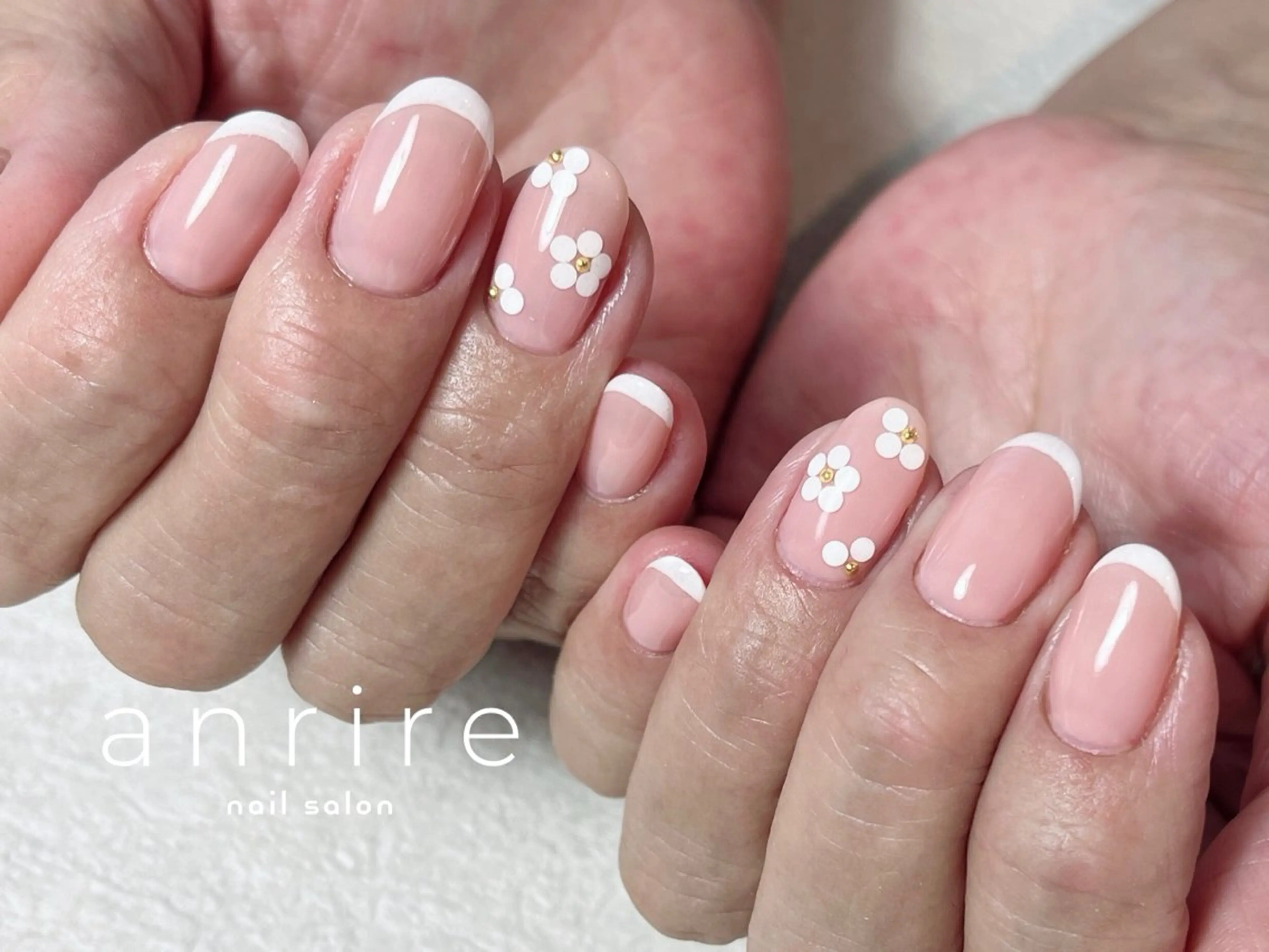 ネイル フラワーネイル フレンチネイル ジェルネイル ホログラムネイル オフィスネイル ハンドネイル nailsalon anrireのネイルデザイン