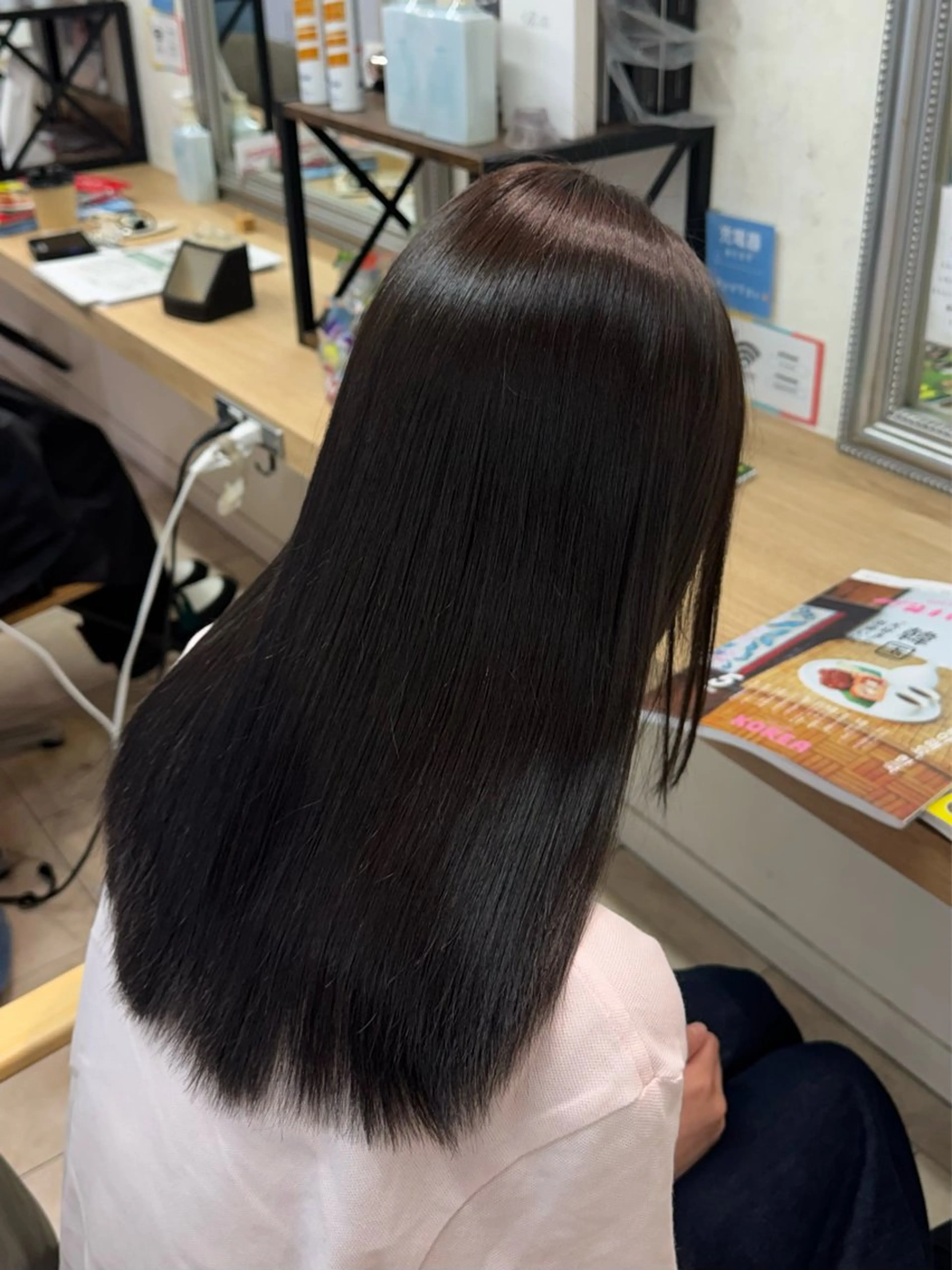 ロング ヘアカラー トリートメント 艶カラー×レイヤー 🪽maiのヘアスタイル