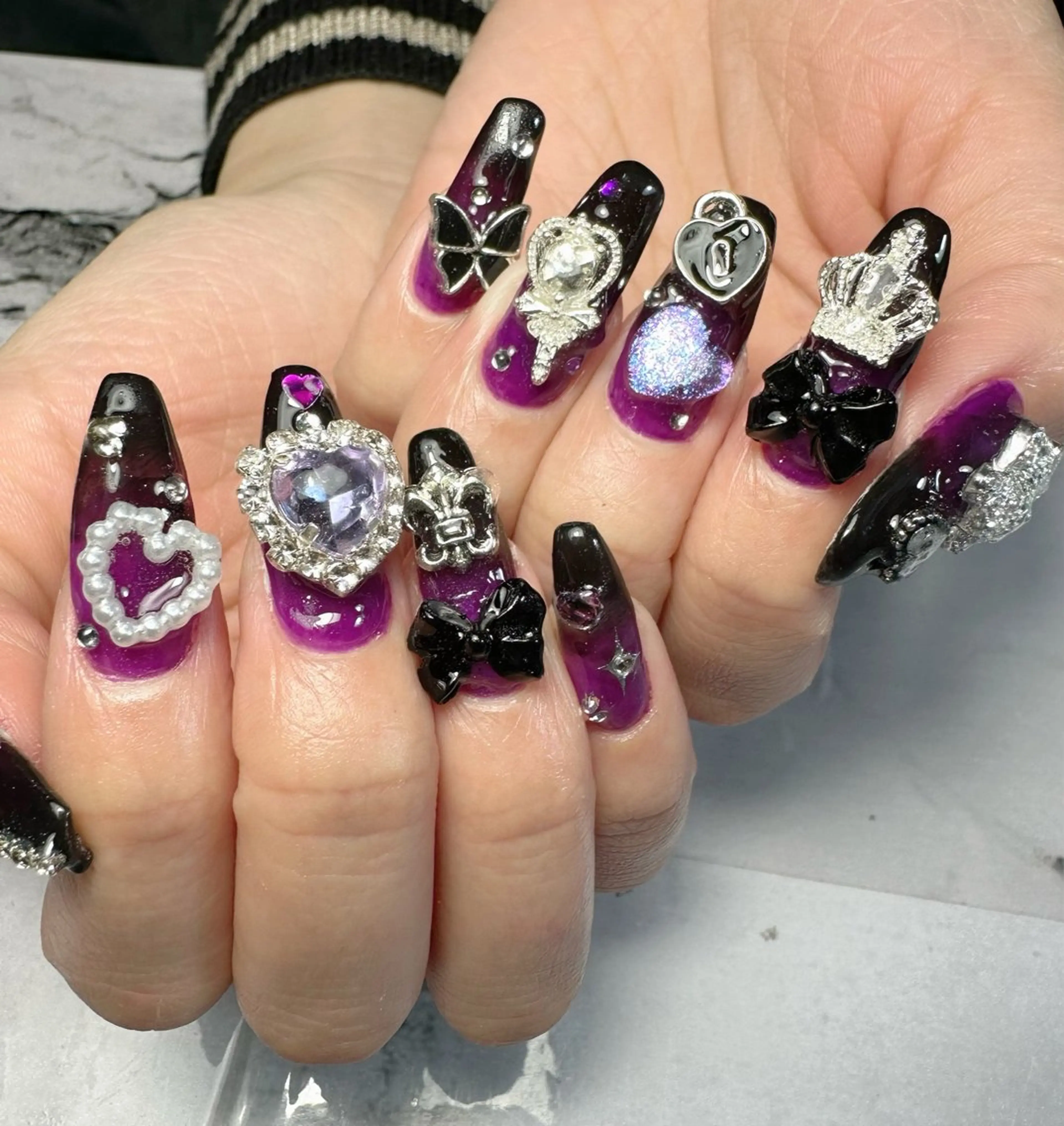 ネイル 新山 聖のネイルデザイン