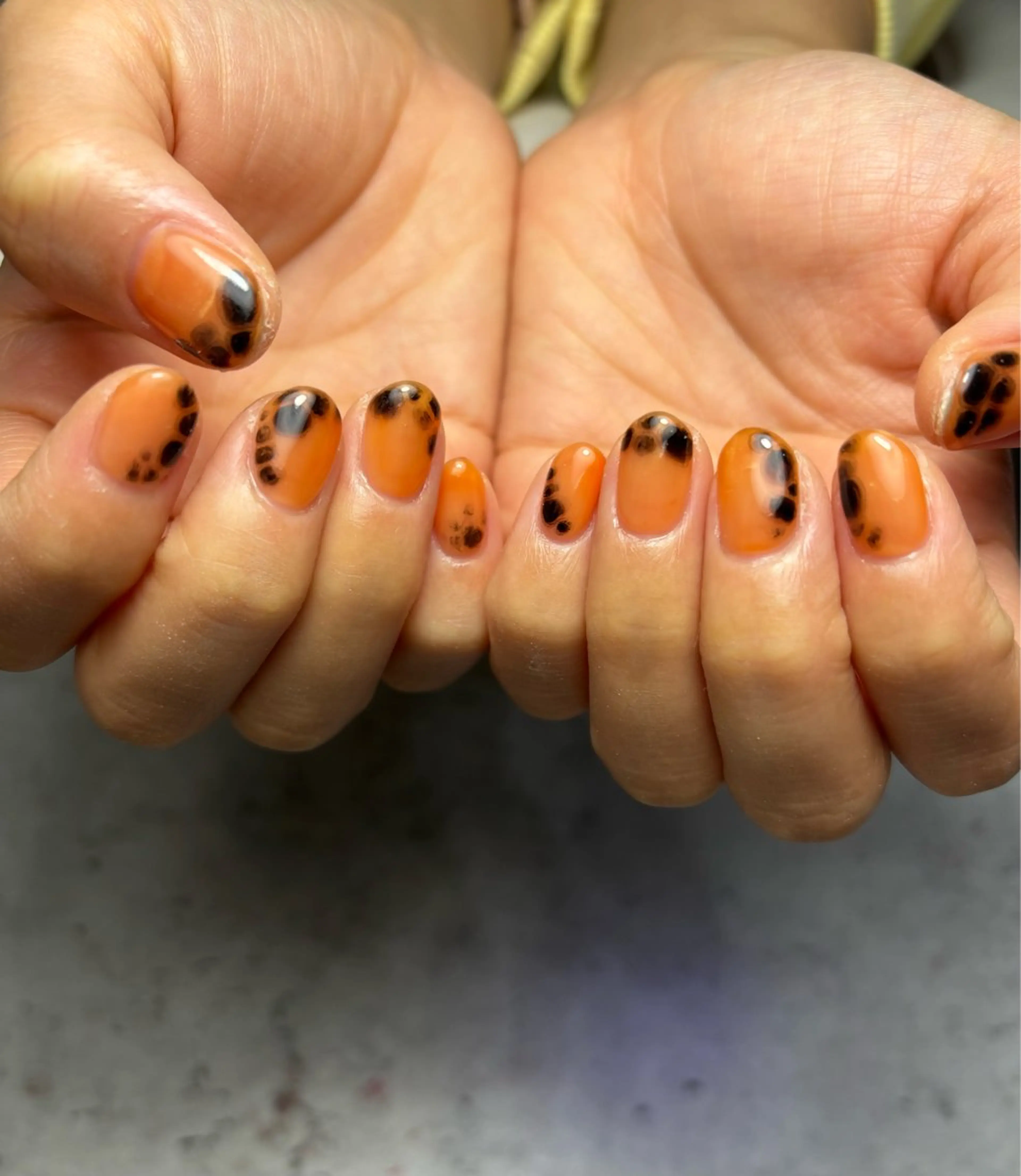ネイル ニュアンスネイル ハンドネイル 大東市ネイルサロン 【KYURA】ｷｭﾗのネイルデザイン