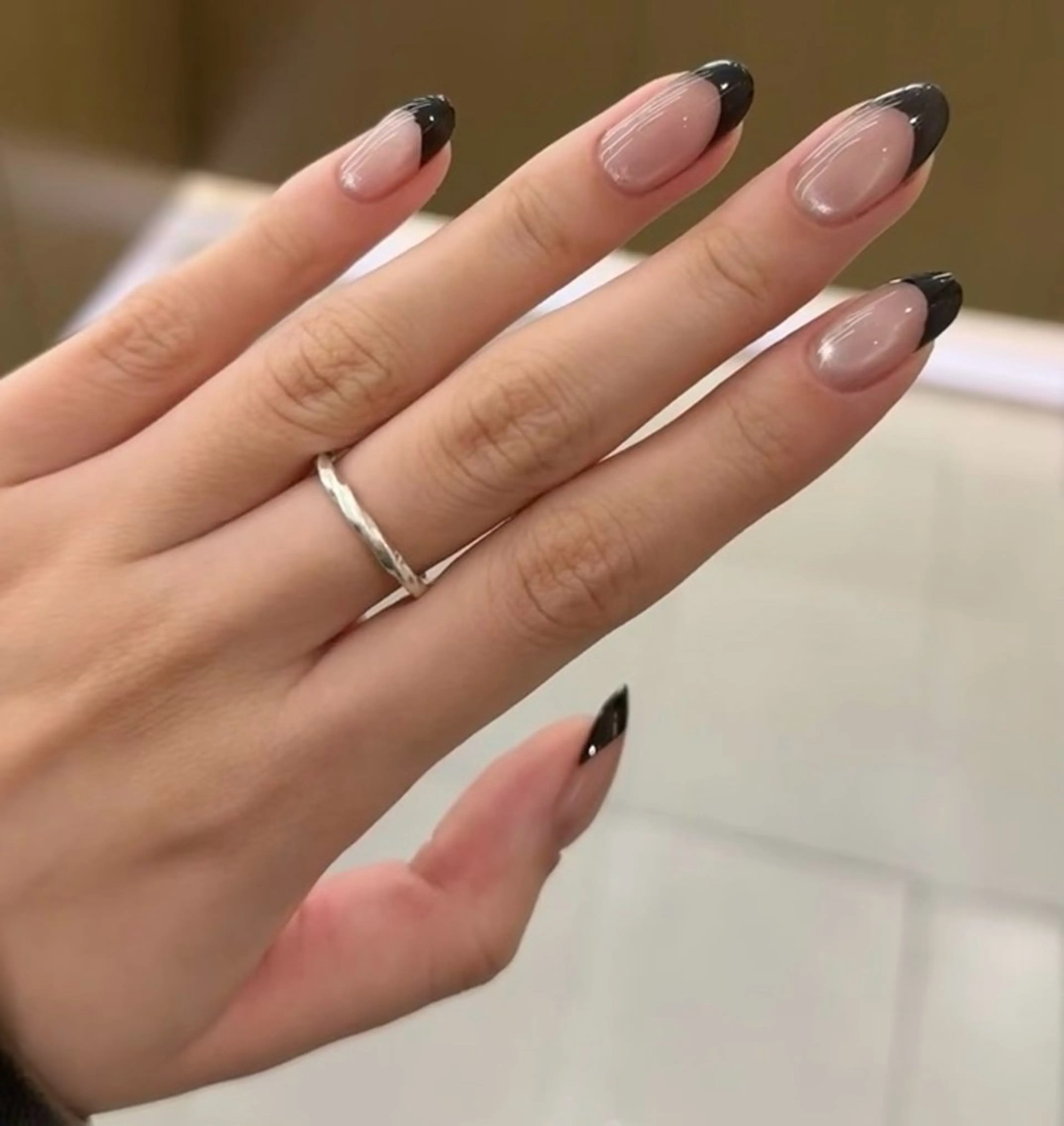 ネイル アートネイル オーロラネイル チークネイル フレンチネイル ガラスフレンチ 🎀YooLi Nail salonのネイルデザイン