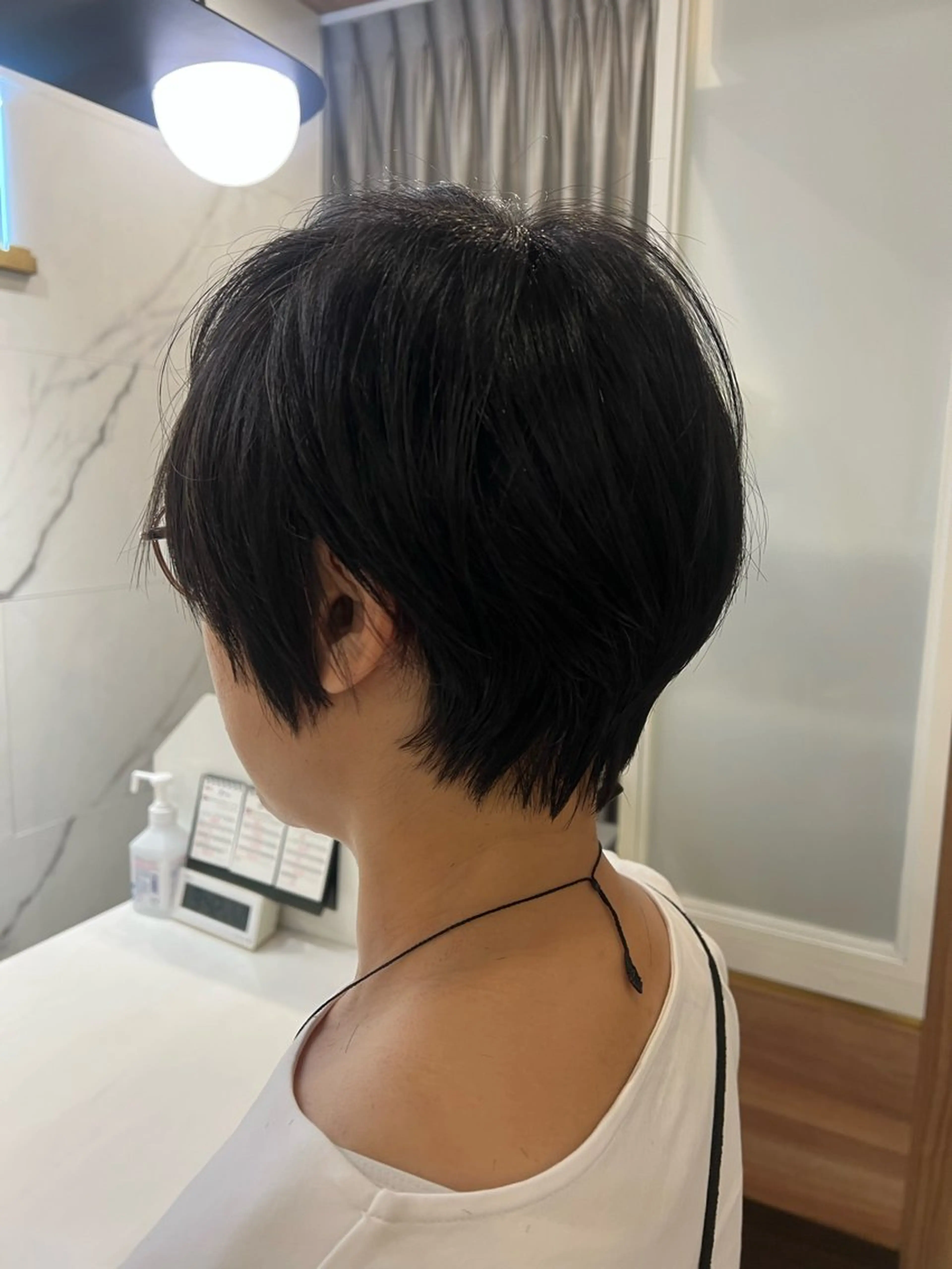 ショート 村中 逸紀のヘアスタイル