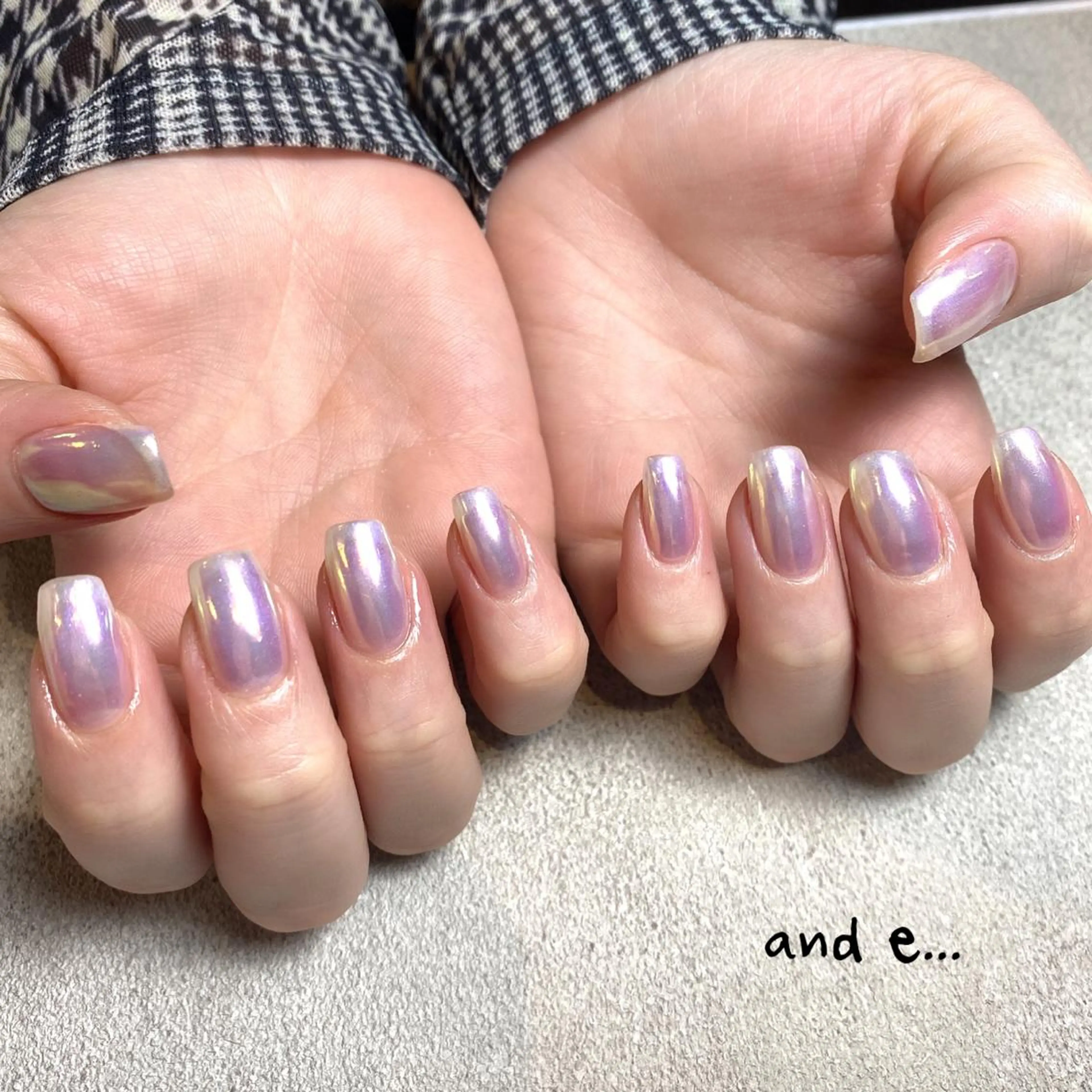 ネイル オーロラネイル 氷ネイル・うるうるネイル キラキラネイル ラメ(グリッター) ミラーネイル nailsalon mur.のネイルデザイン
