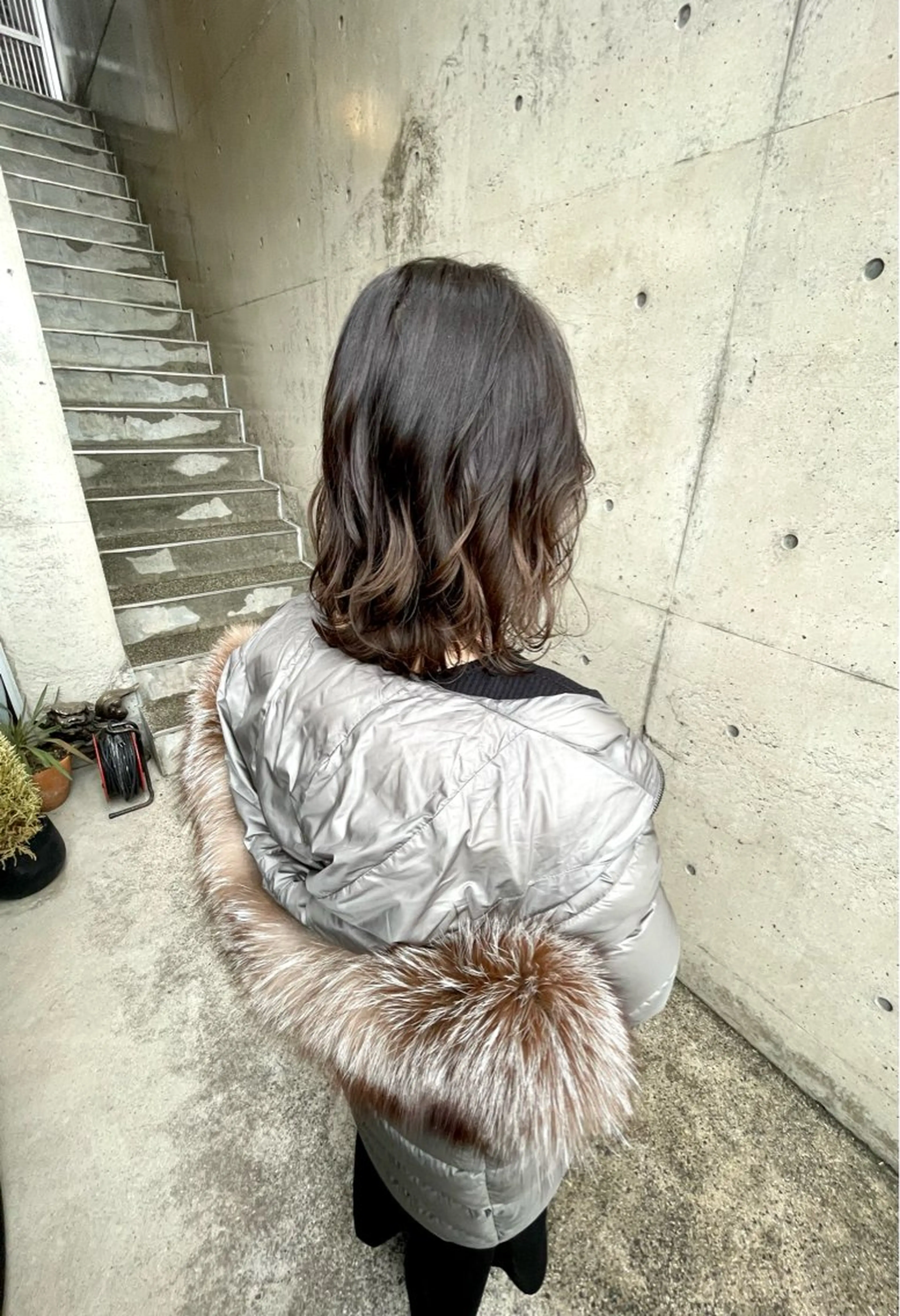 ミディアム カラー 日高 香織のヘアスタイル