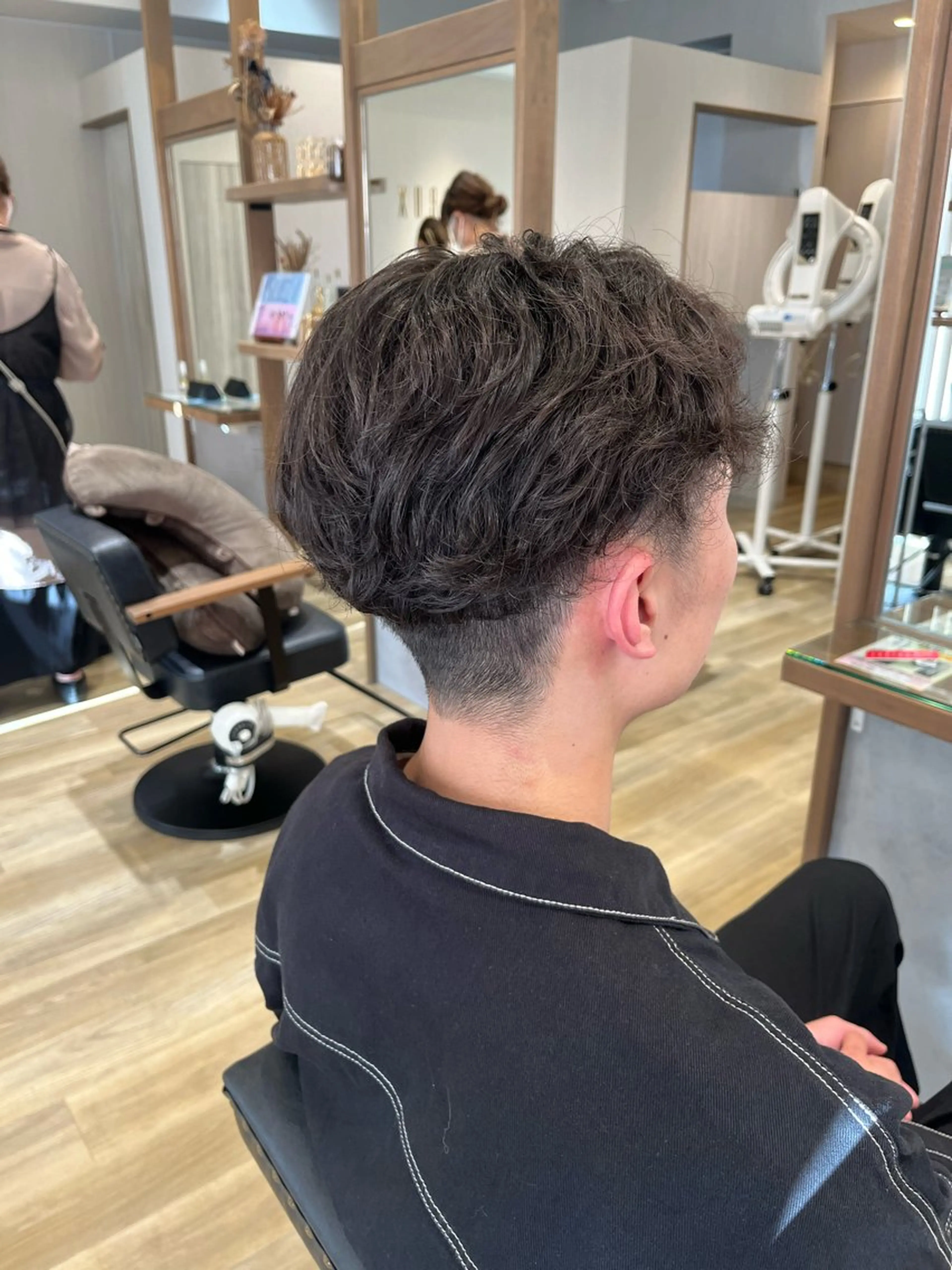 ショート カット パーマ 樋口 莉奈のヘアスタイル