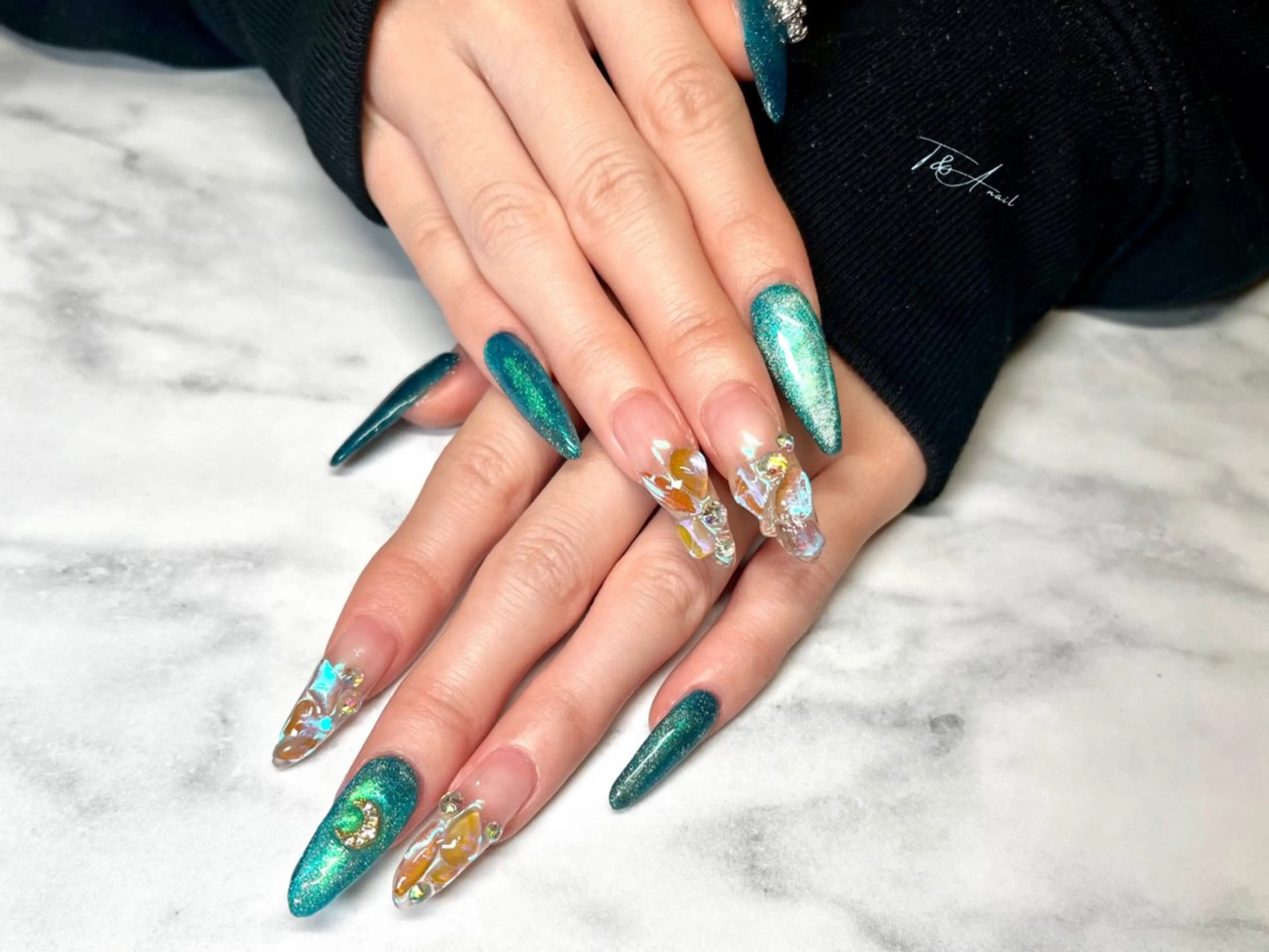 ネイル 長さ出し ジェルネイル マグネットネイル スカルプネイル T&A nailのネイルデザイン