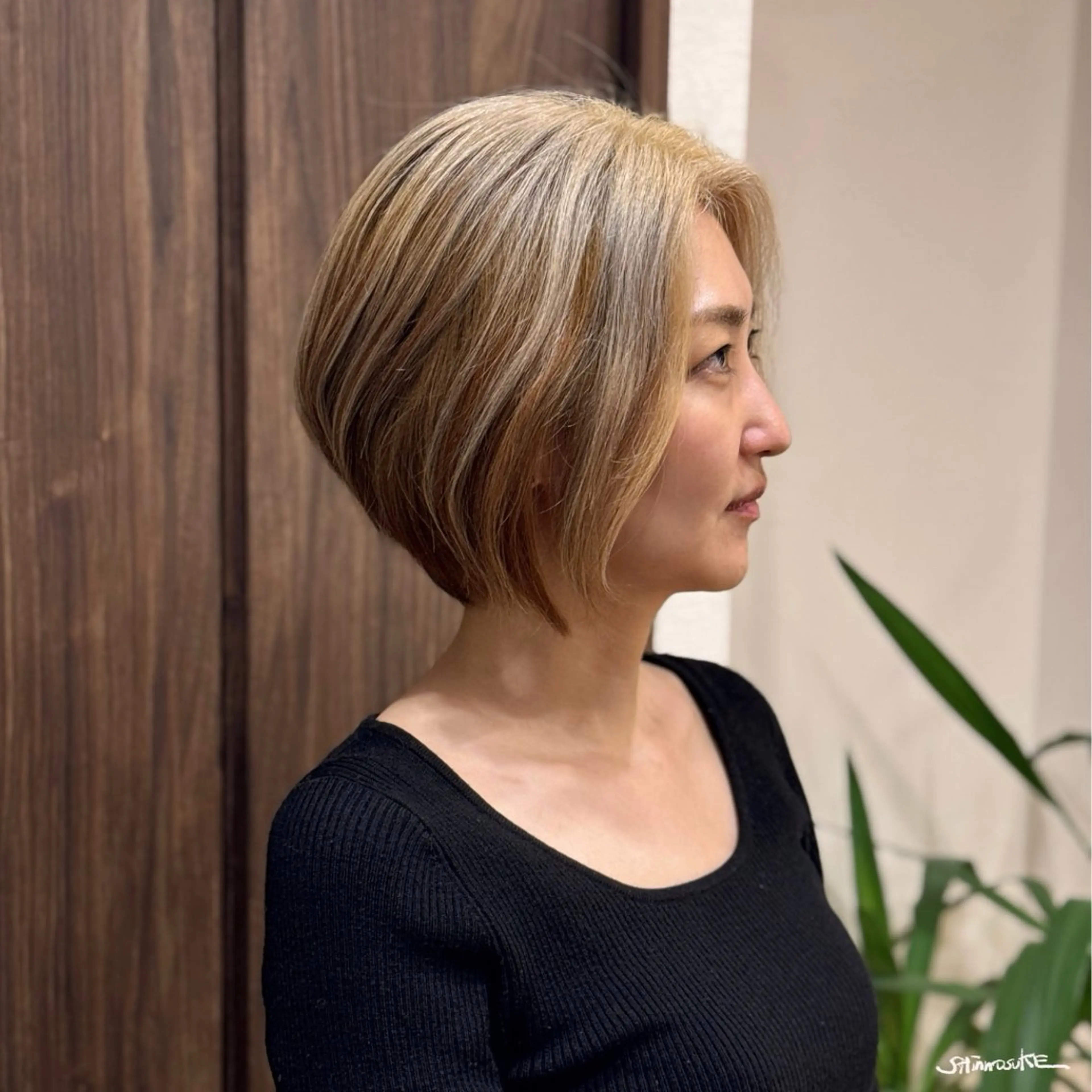 ショート カラー 前下がりボブ ボブ カット ヘアカラー トリートメント ヘアセット しんのすけ /モデルさん募集中のヘアスタイル
