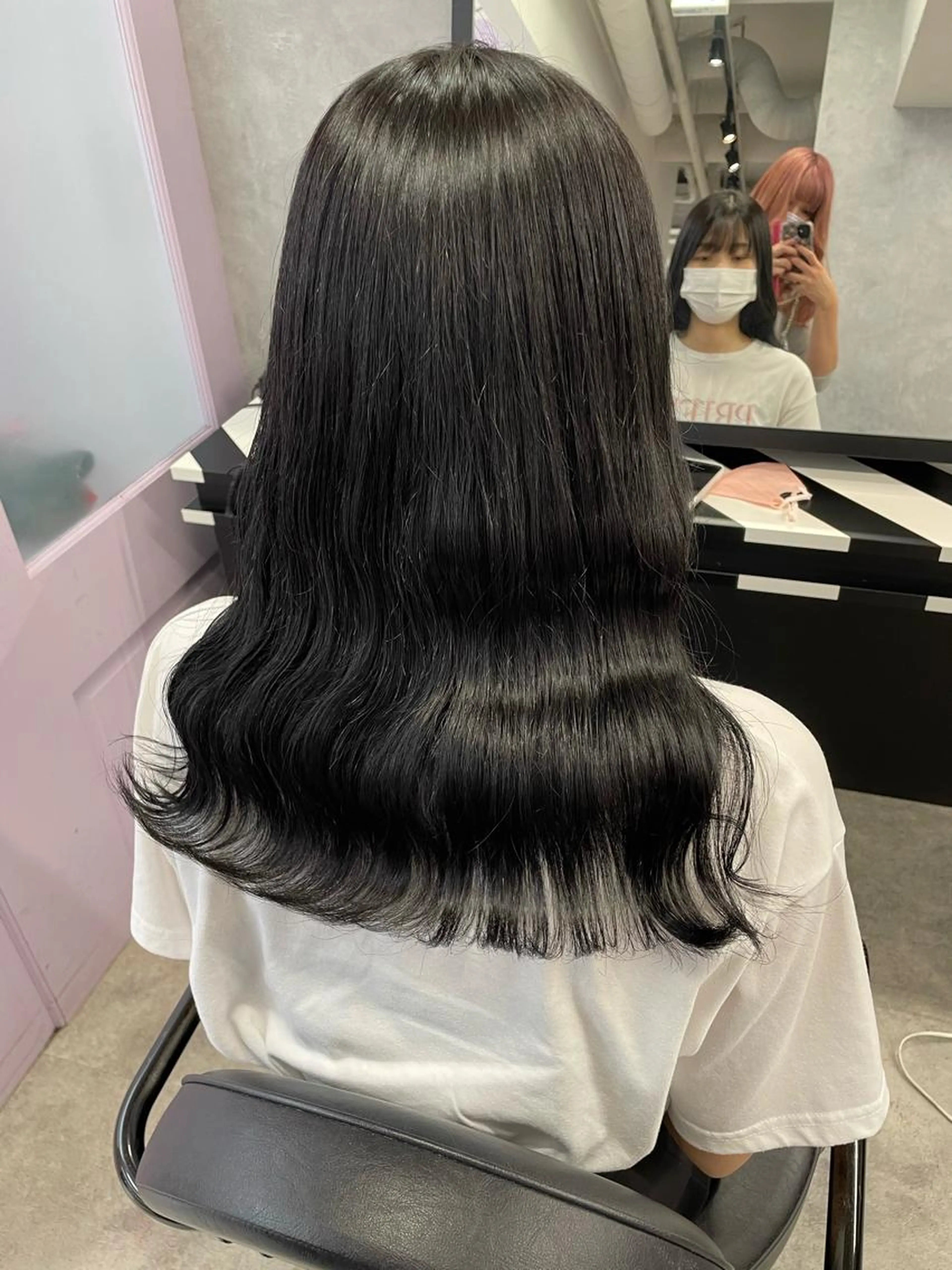 【⠀ 🖤 フェイクブラック 🖤  】就活等で暗くするけどまたハイトーンに戻したい方‼️(コテ巻き仕上げ込み♡)の写真