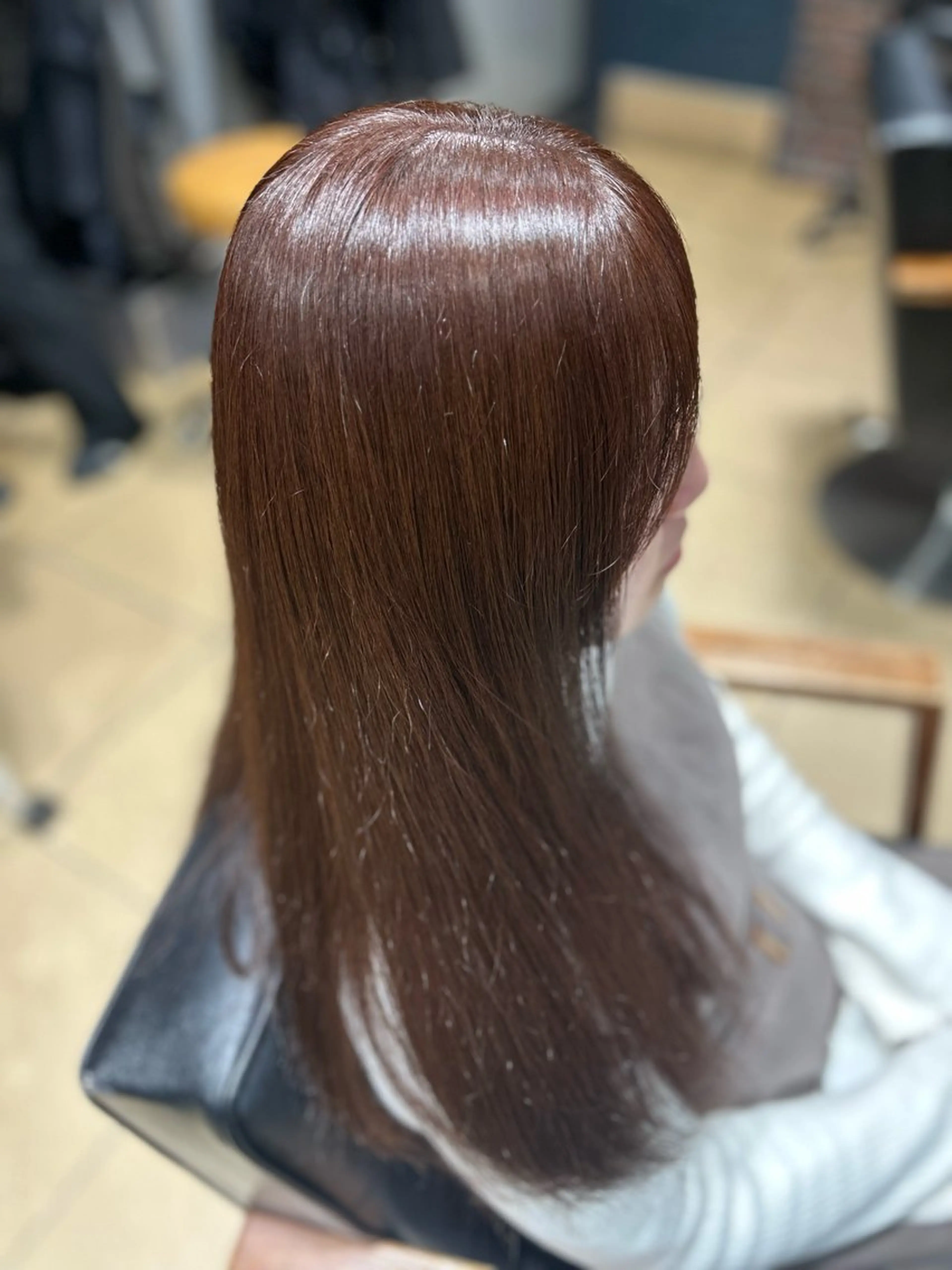 カラー サトムラ ユウキのヘアスタイル