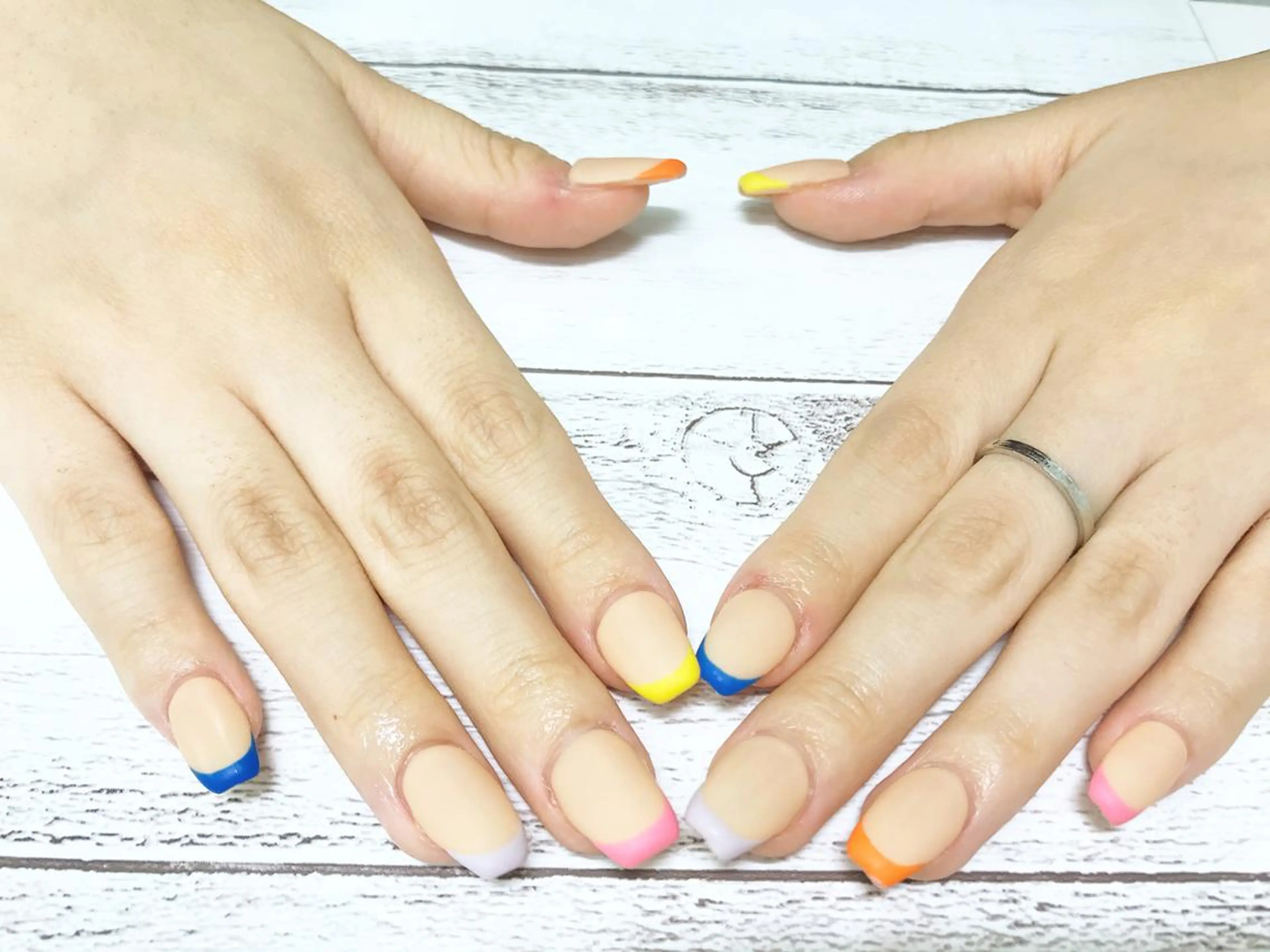 ネイル リラネイル Aikenのネイルデザイン