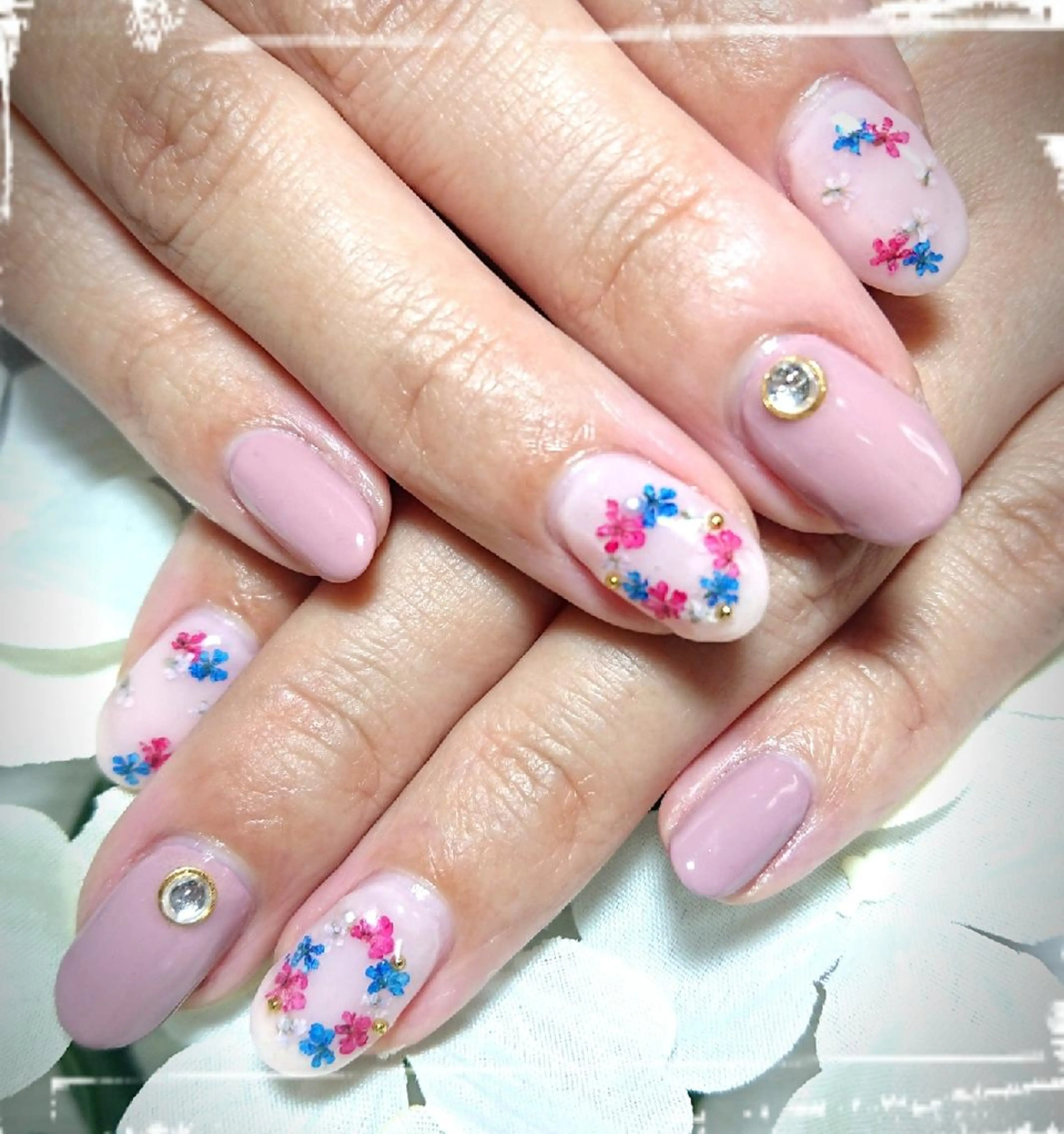 ネイル フラワーネイル ハンドネイル 林 珠里のネイルデザイン