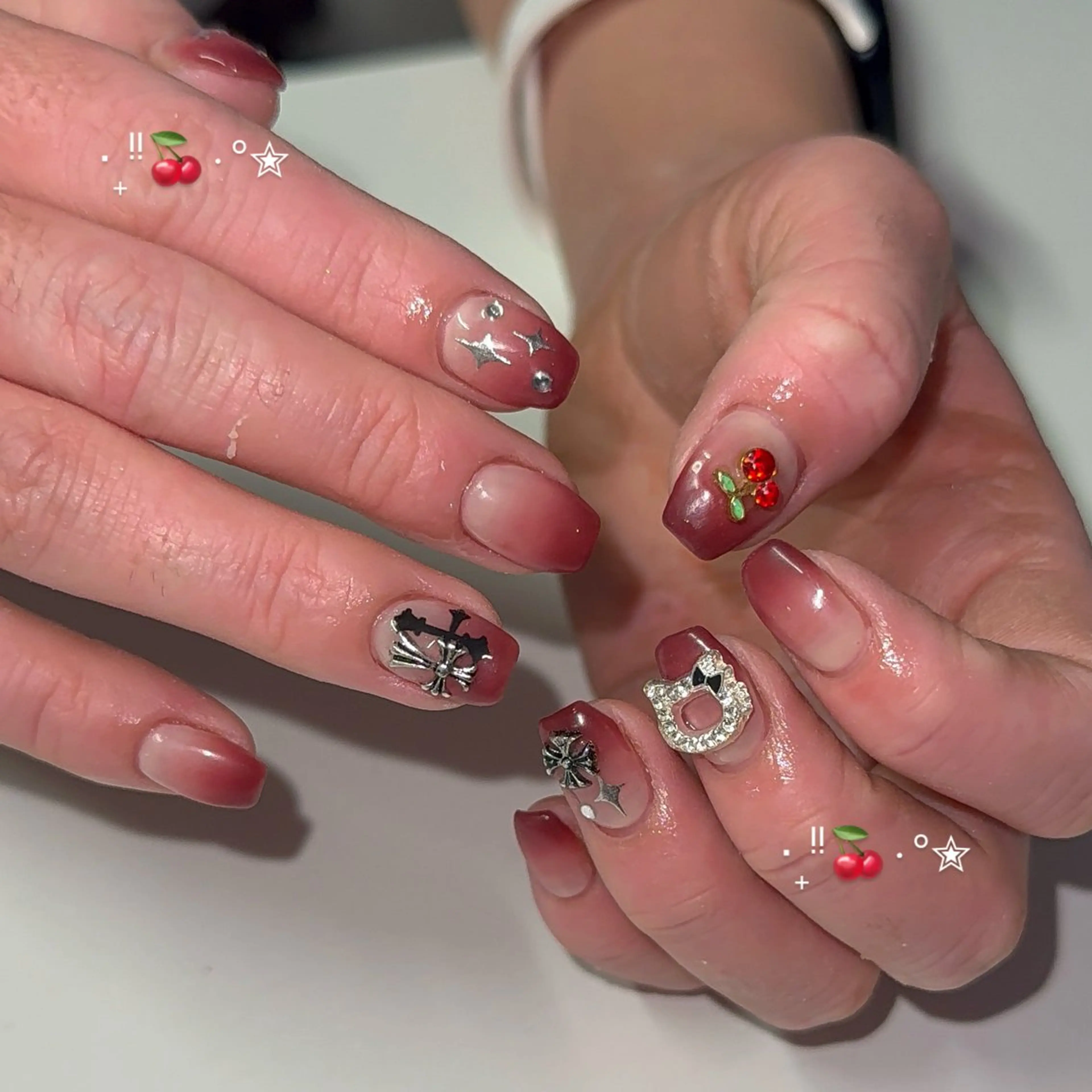 ネイル ハンドネイル Sarina ⋆⭒˚ mavieのネイルデザイン