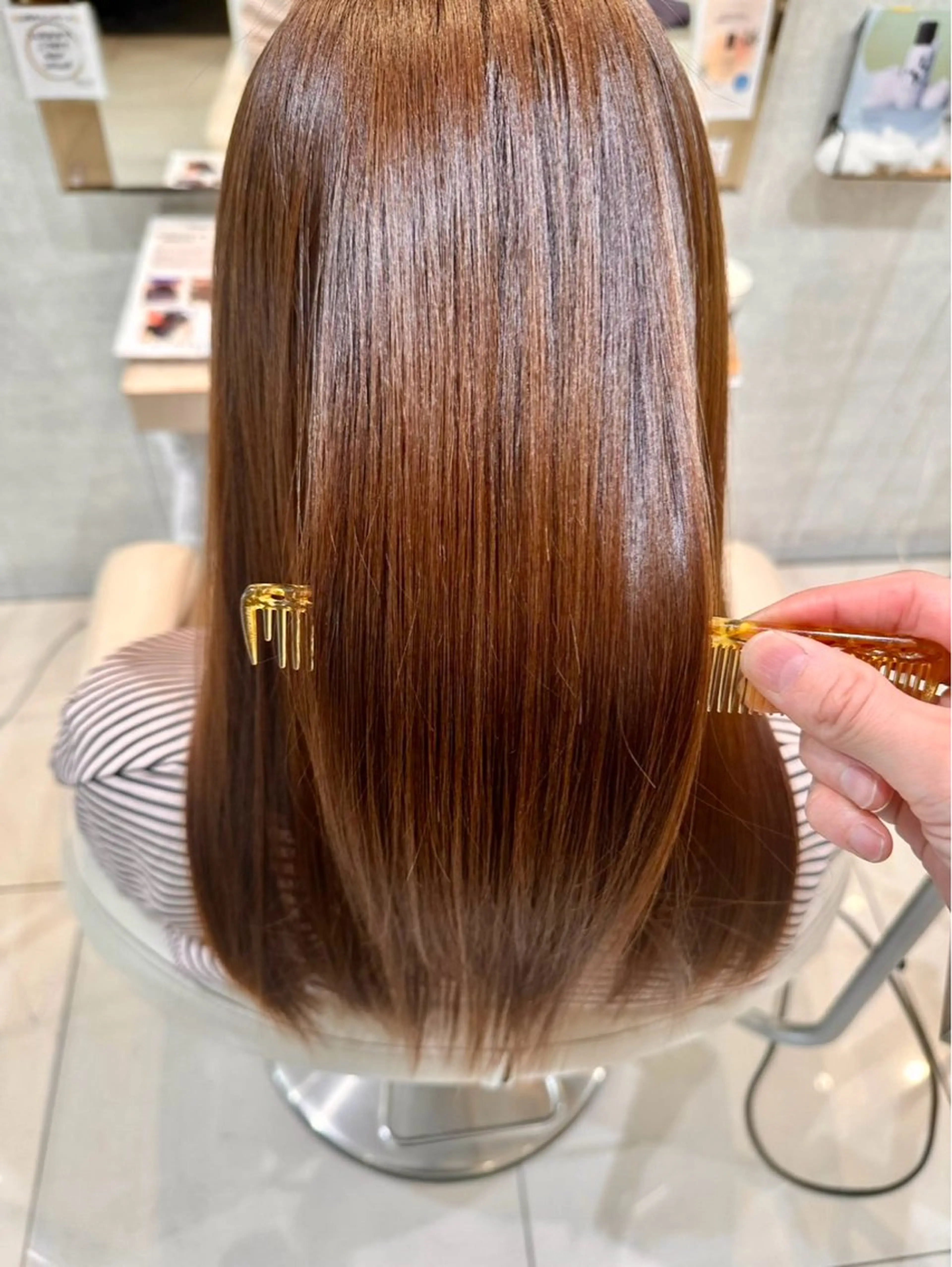 ロング カラー ブリーチ 透明感カラー ブリーチなしカラー 髪質改善 トリートメント ヘアカラー 艶感/髪質改善 カラー✨西澤駿のヘアスタイル