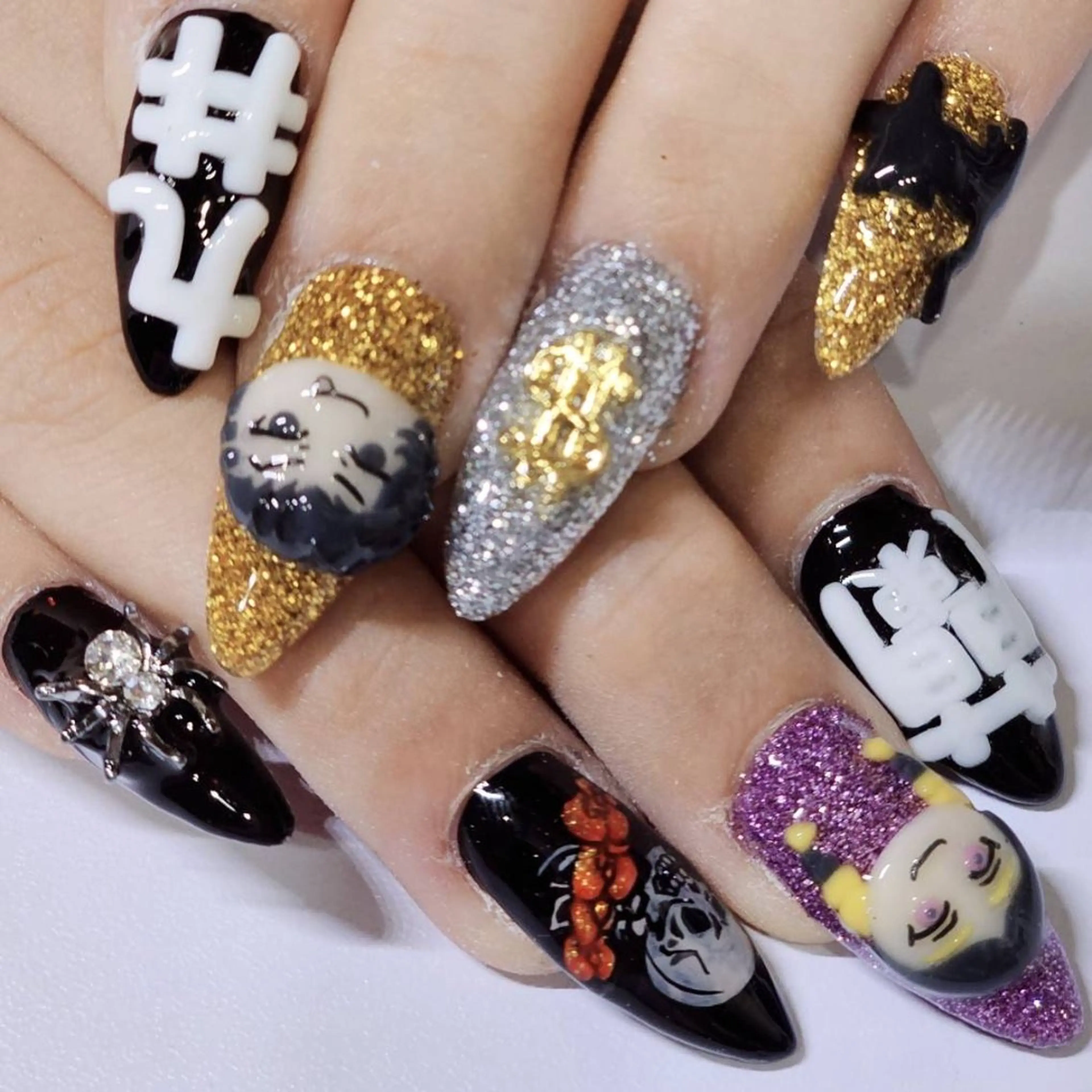 ネイル アートネイル ゴールド キラキラネイル ラメ(グリッター) パープル ハンドネイル よしだ ひろきのネイルデザイン