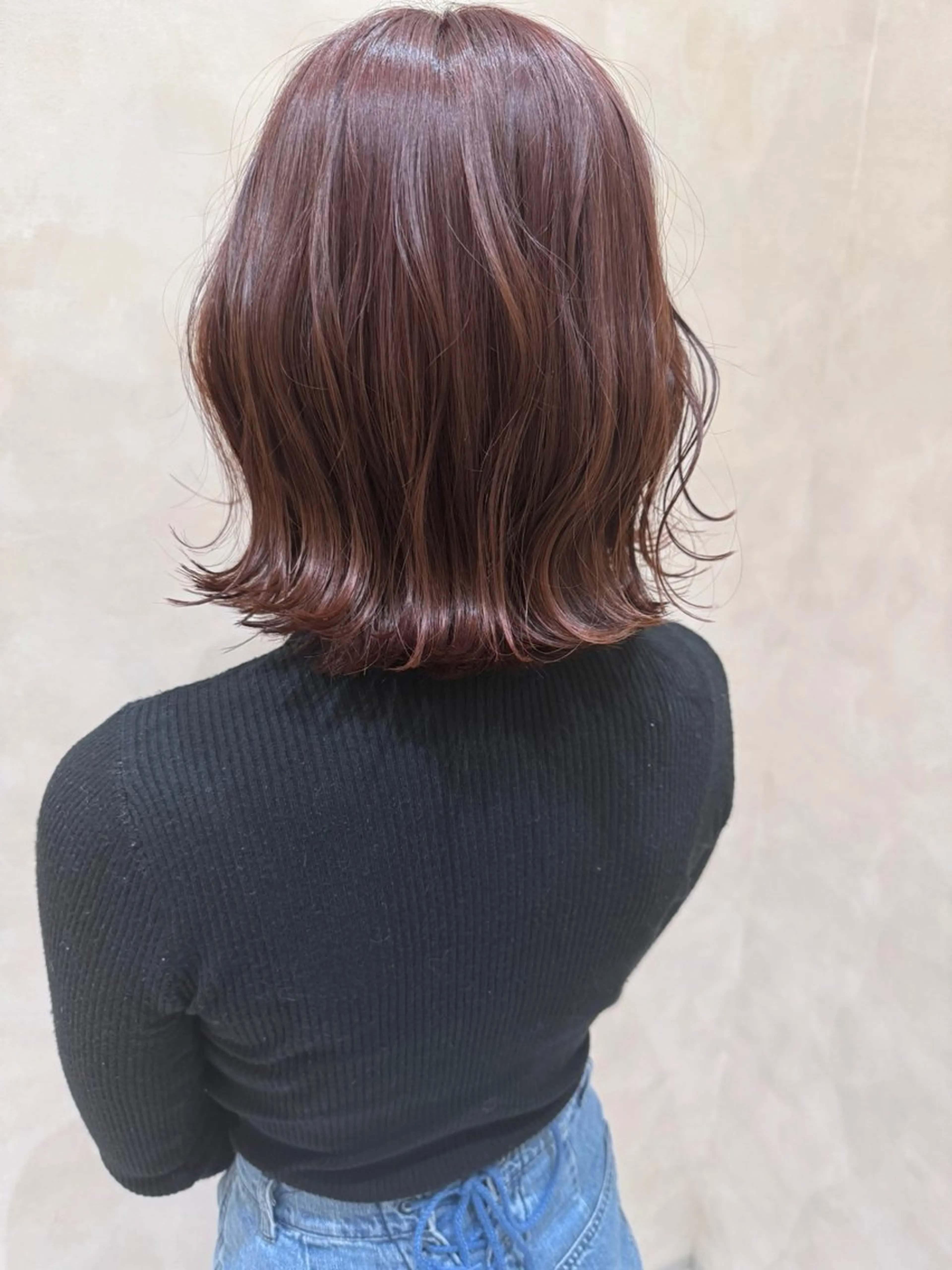 ミディアム ボブ カット ヘアカラー トリートメント 酸性ストレート 青木優磨のヘアスタイル