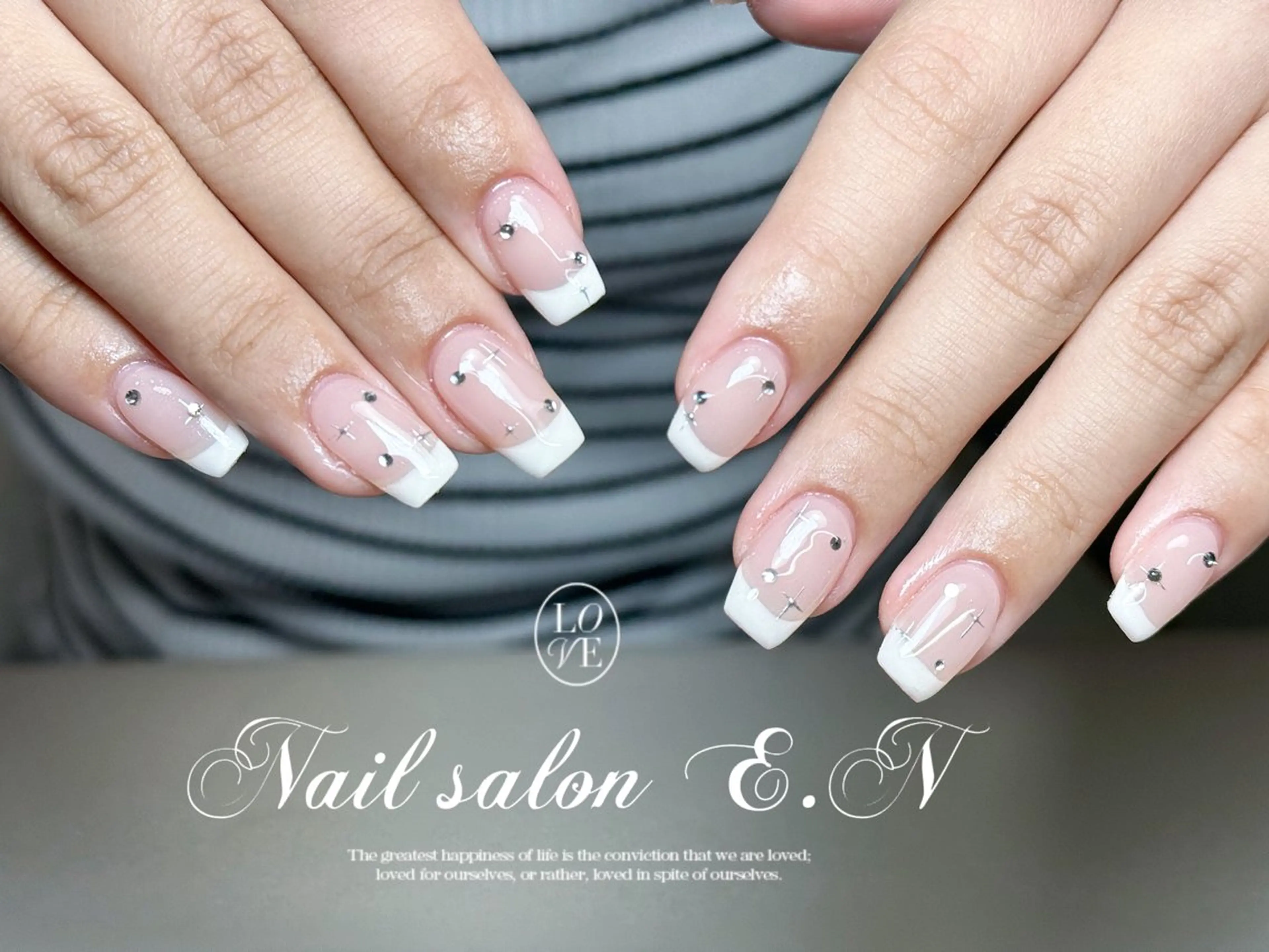 ネイル アートネイル オーロラネイル ガーリー キラキラネイル 韓国ネイル E.N🦋 長さ出し/持ち込みのネイルデザイン