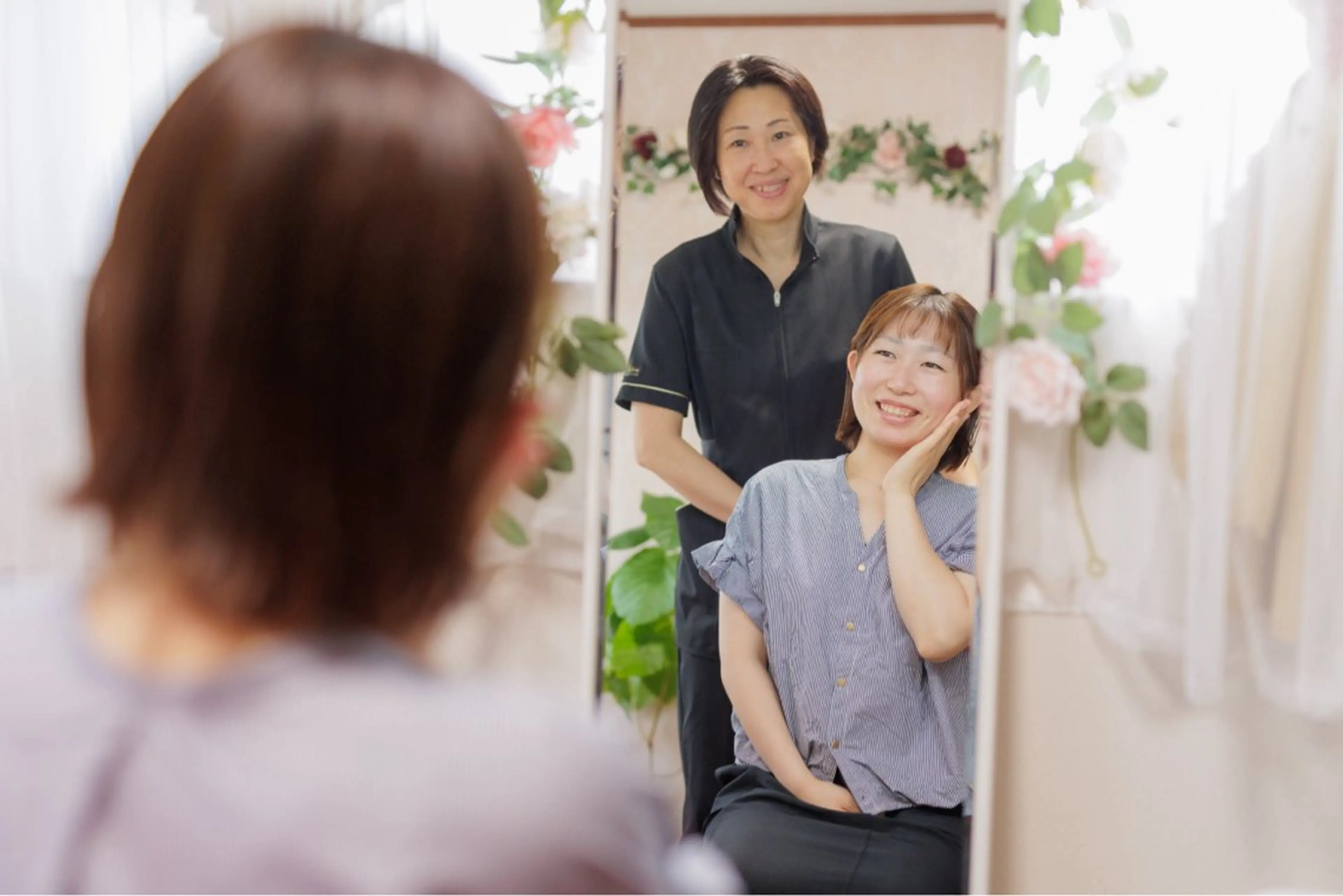 小顔矯正サロン スターローズのエステ・リラクイメージ