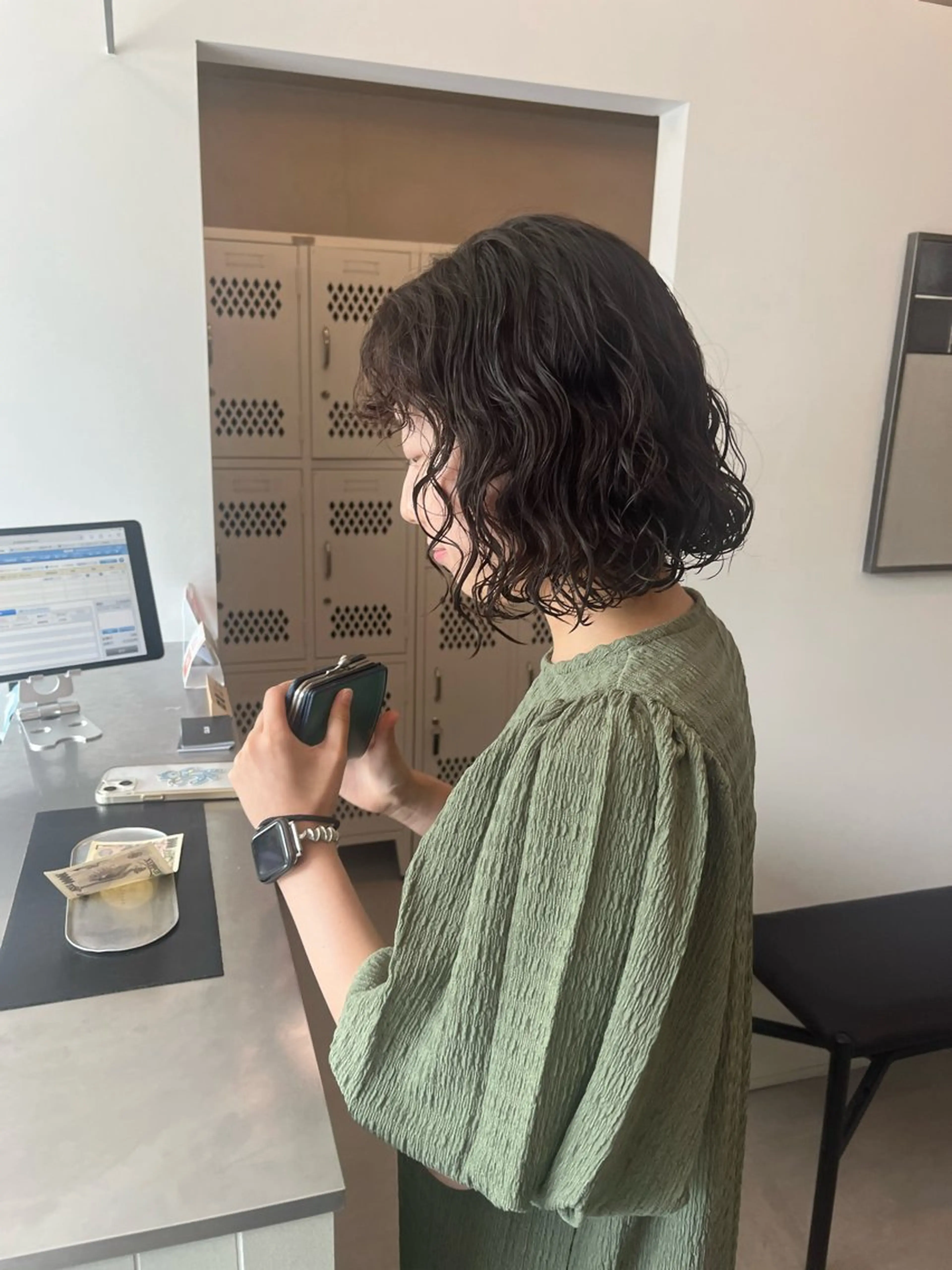 ミディアム パーマ 彩葉/ブリーチ/ カットモデル栄・伏見のヘアスタイル