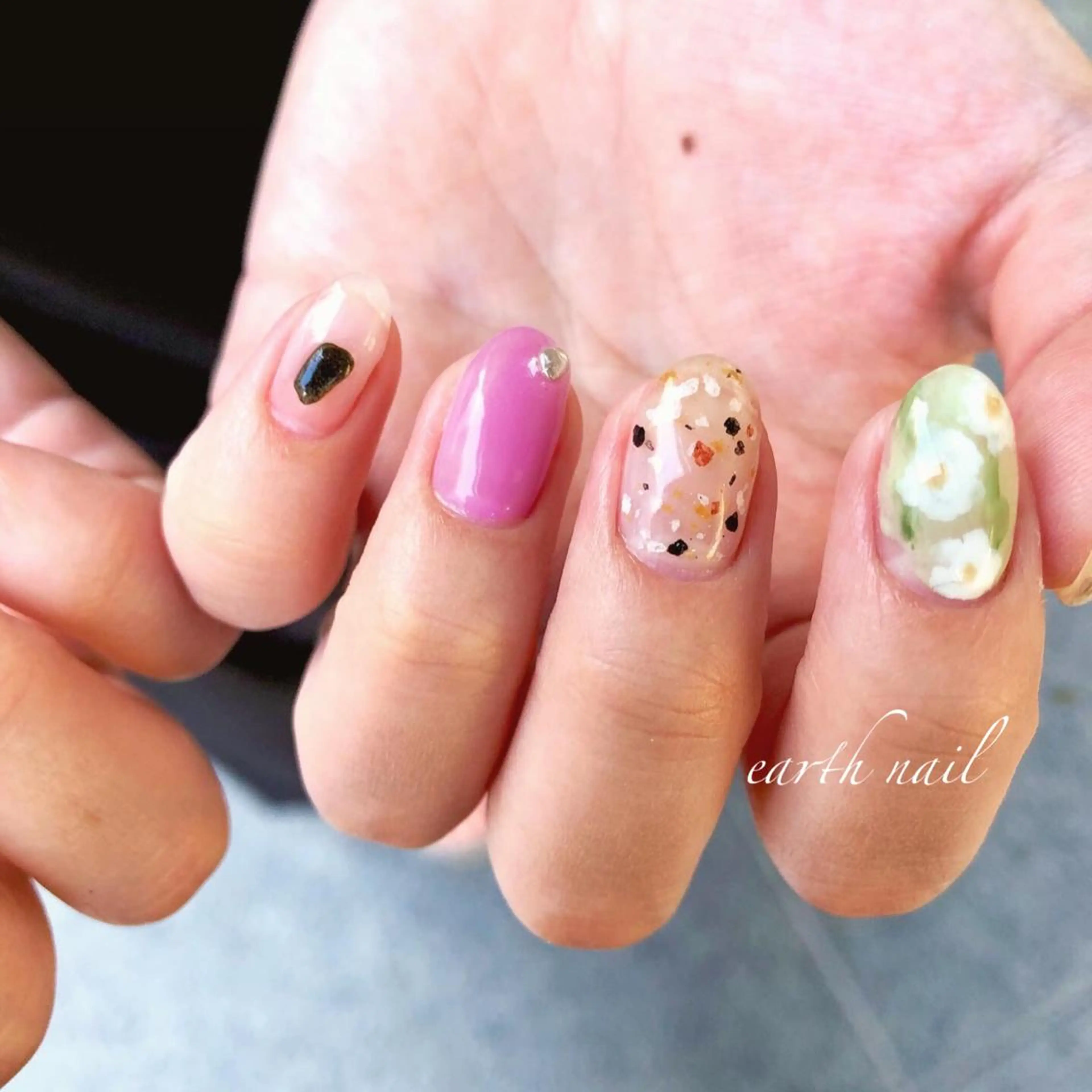 ネイル アートネイル ハンドネイル 🧁🥕 asukaのネイルデザイン