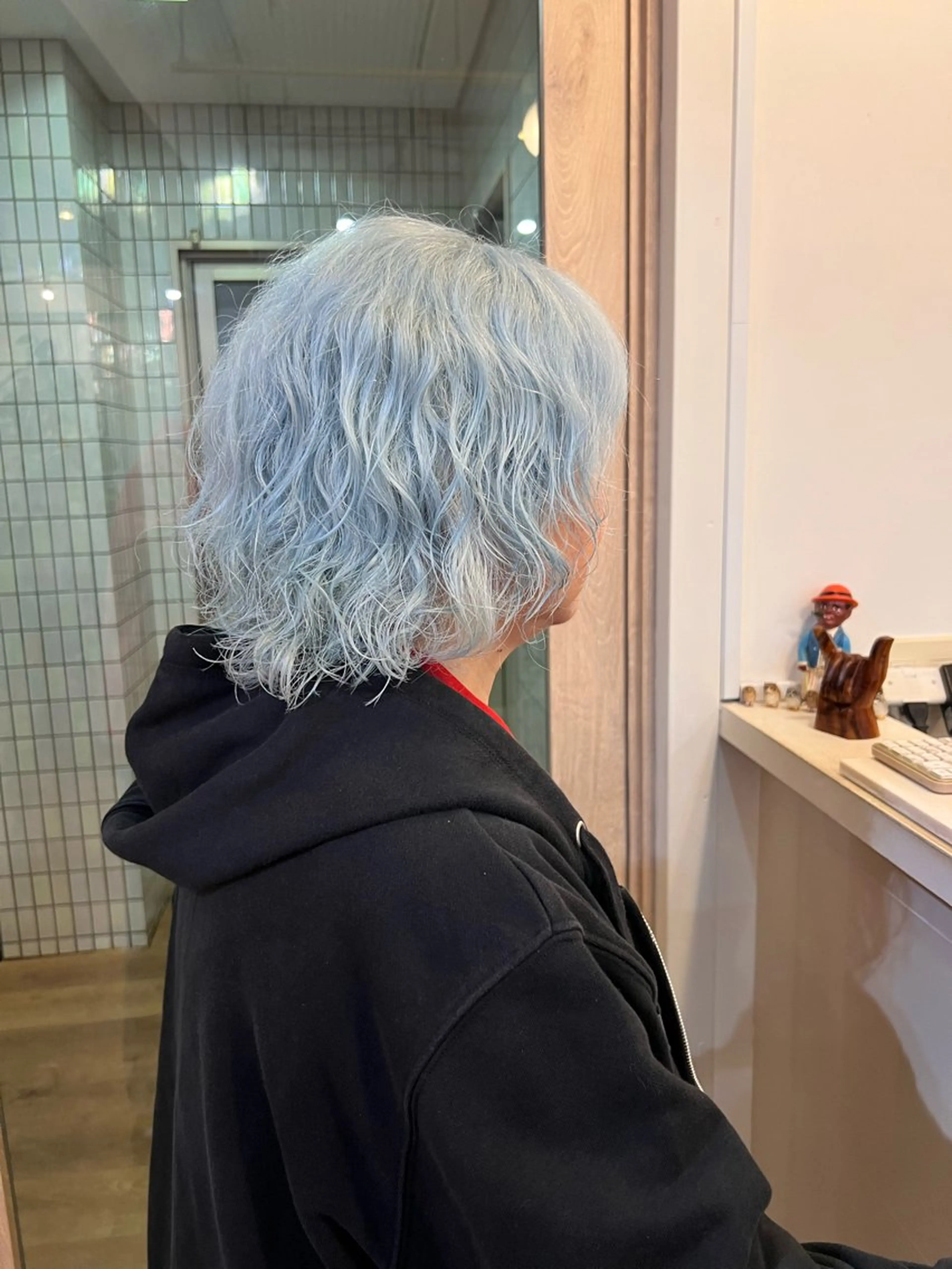 カラー 難波ブリーチカラー ⭐︎瀬尾拓充のヘアスタイル