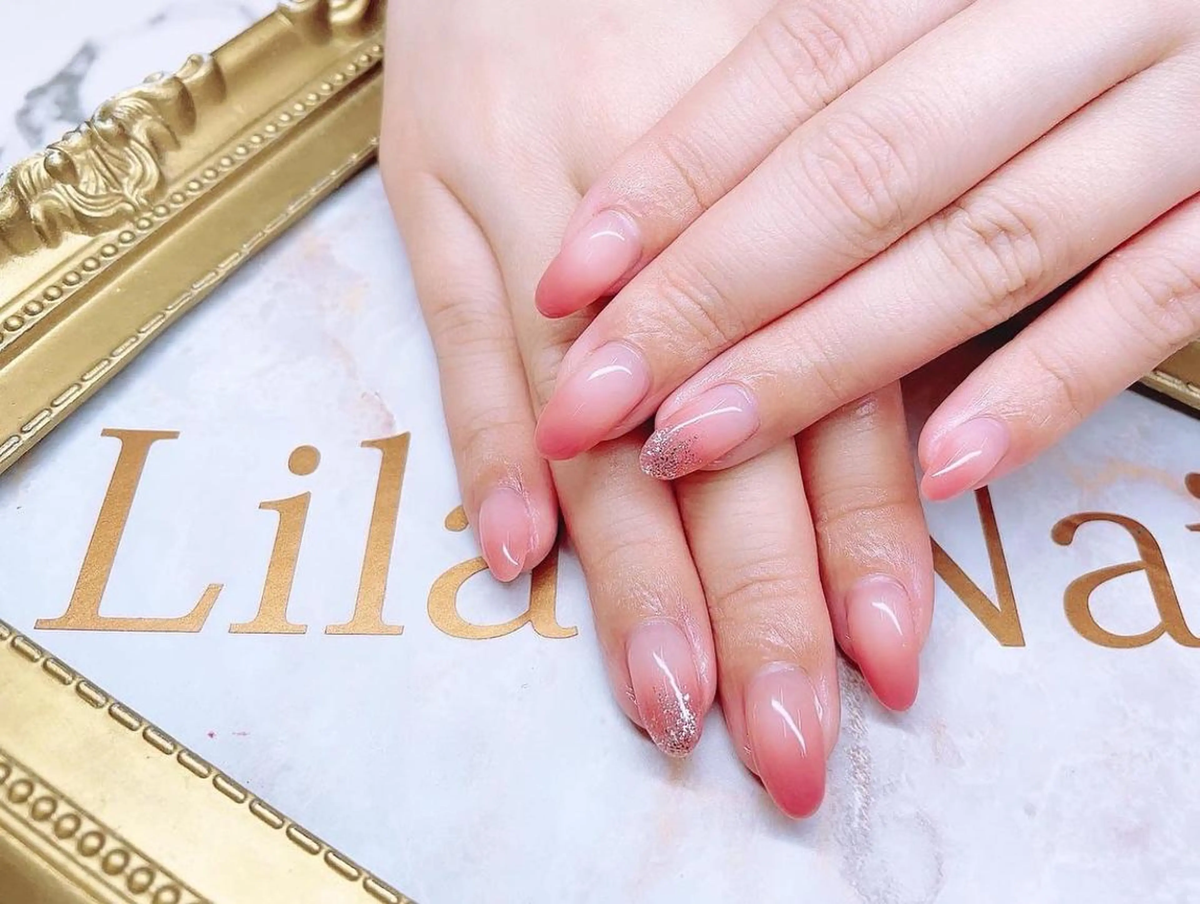 ネイル ジェルネイル グラデーション ハードジェル キラキラネイル ラメ(グリッター) Lilas Nailのネイルデザイン